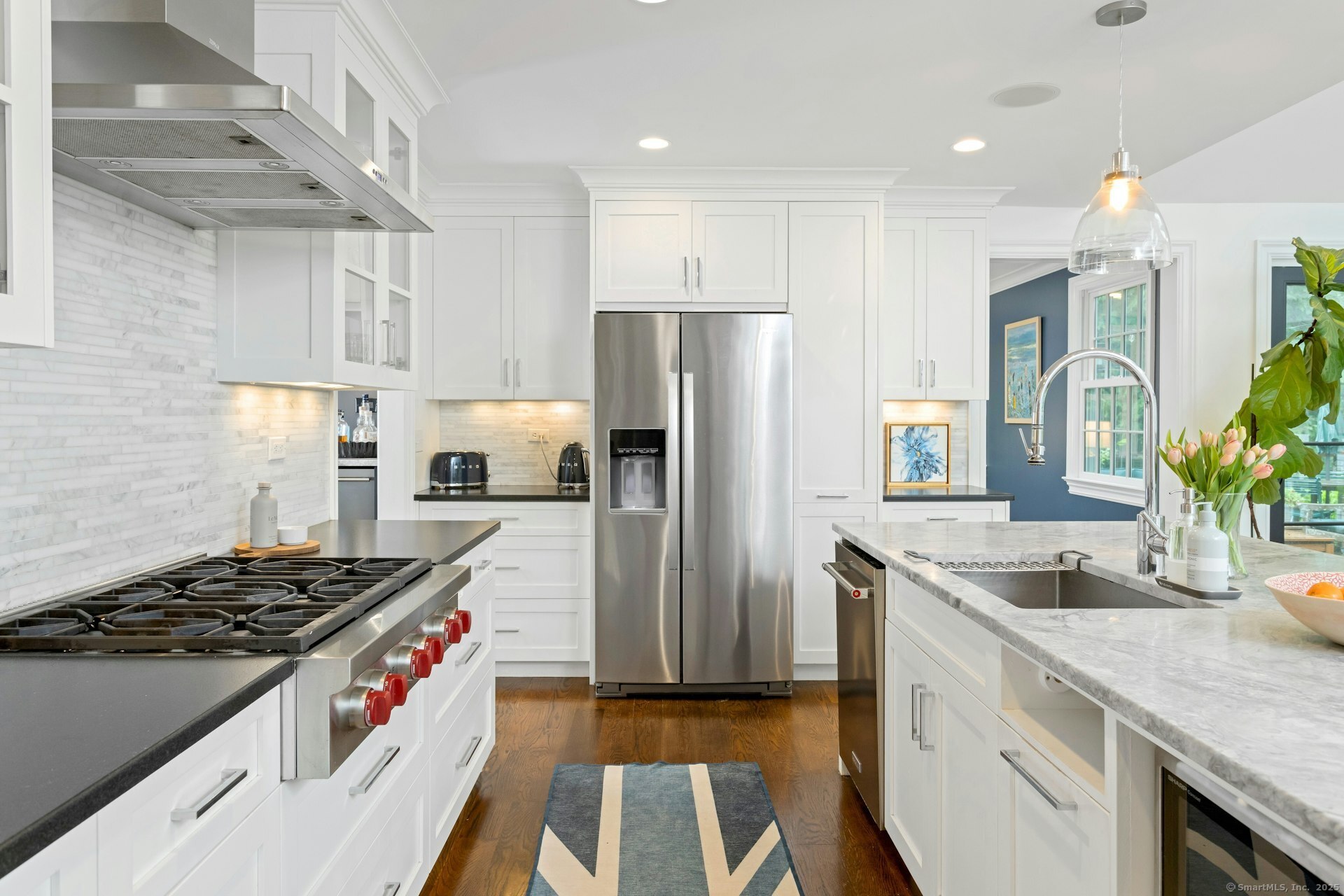 19 Birch, Darien, Connecticut 06820