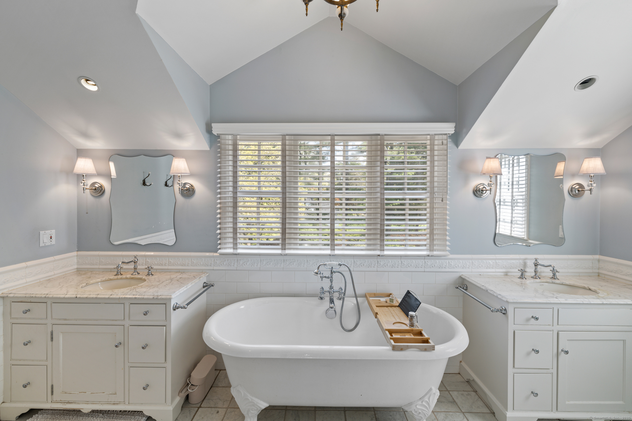 83 Kettle Creek, Weston, Connecticut 06883