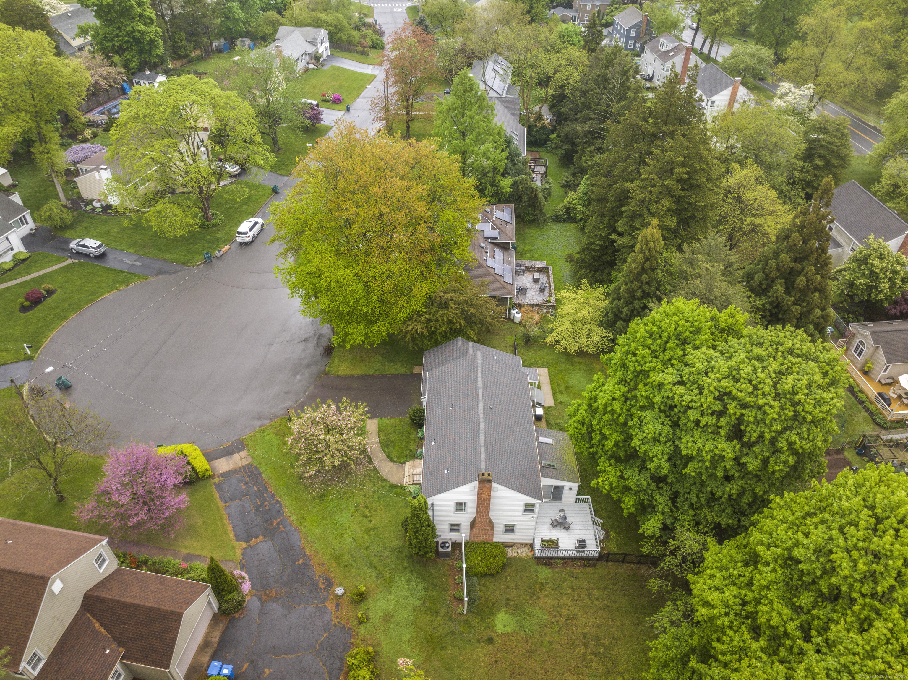 52 Lillibridge, Hamden, Connecticut 06517