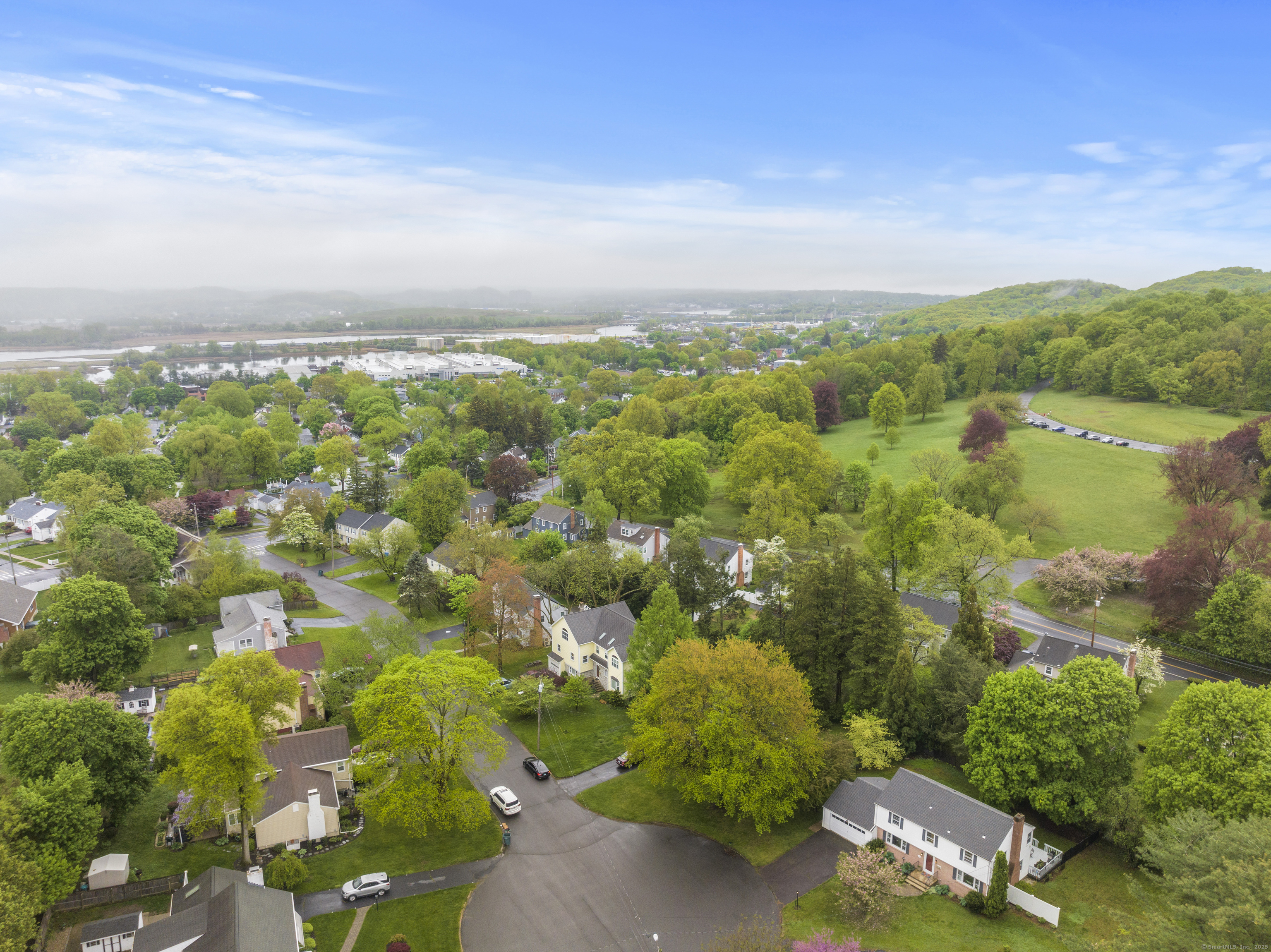52 Lillibridge, Hamden, Connecticut 06517