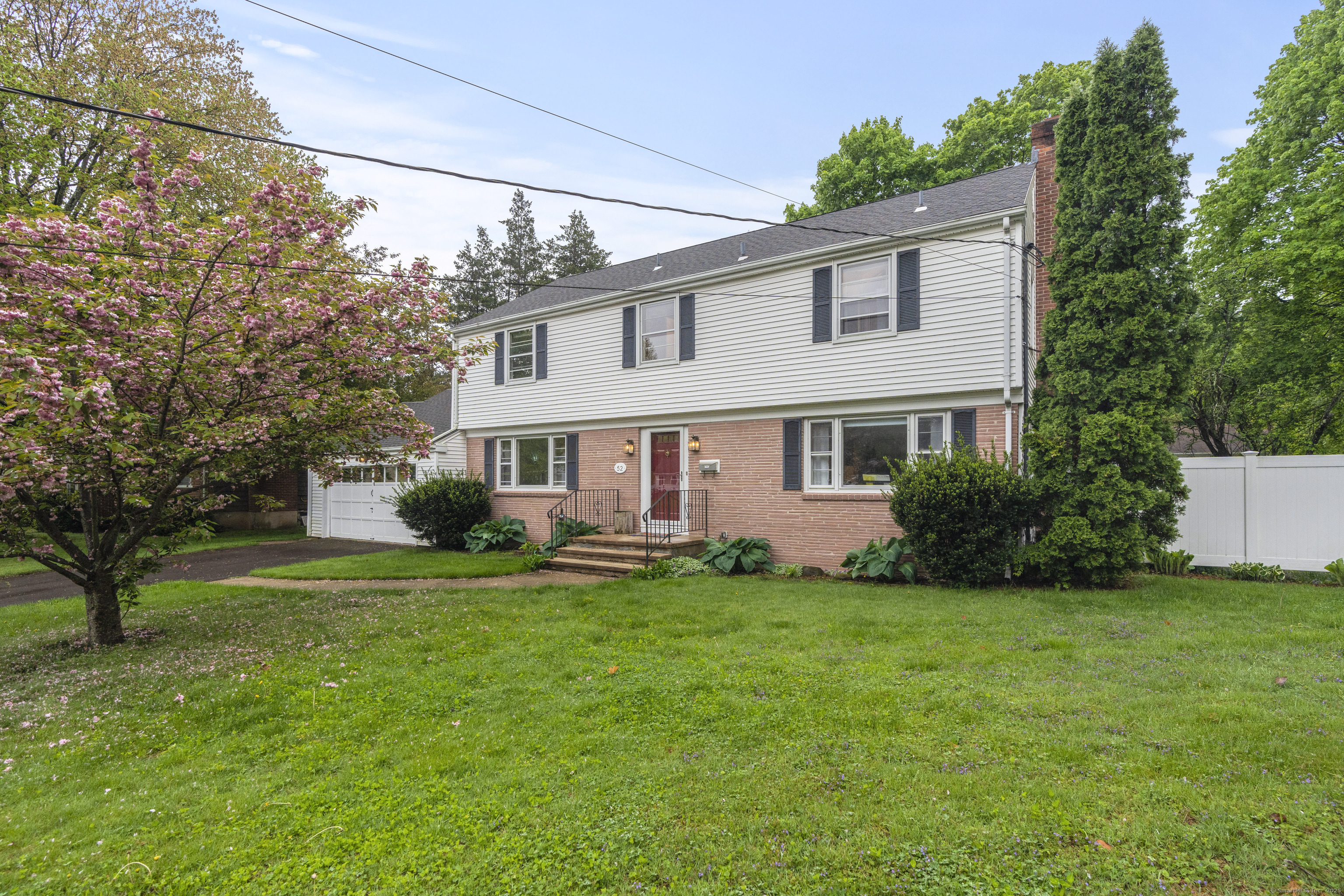 52 Lillibridge, Hamden, Connecticut 06517