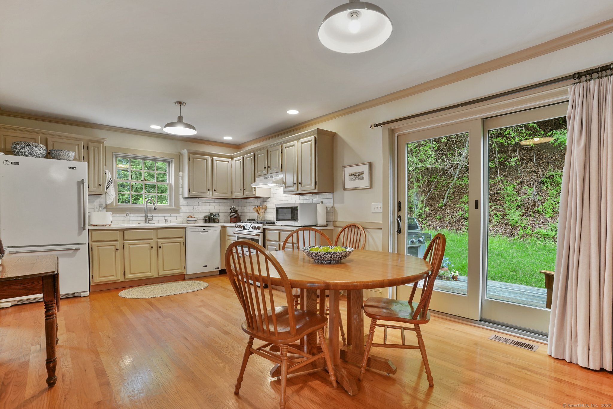 10 Farm, Bethel, Connecticut 06801