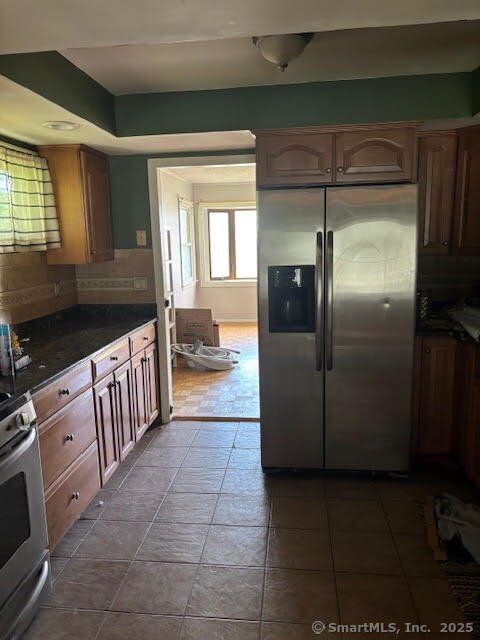16 Glen Hills, Meriden, Connecticut 06451