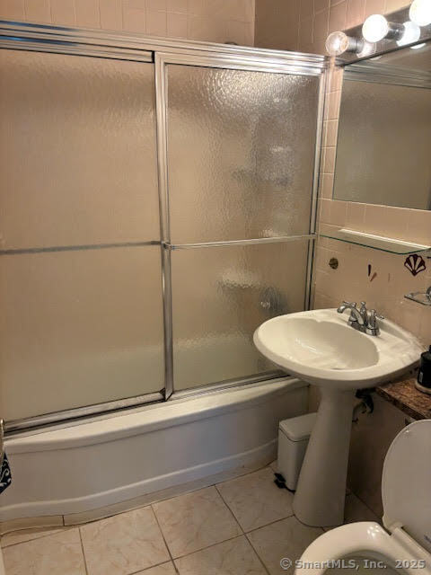 16 Glen Hills, Meriden, Connecticut 06451