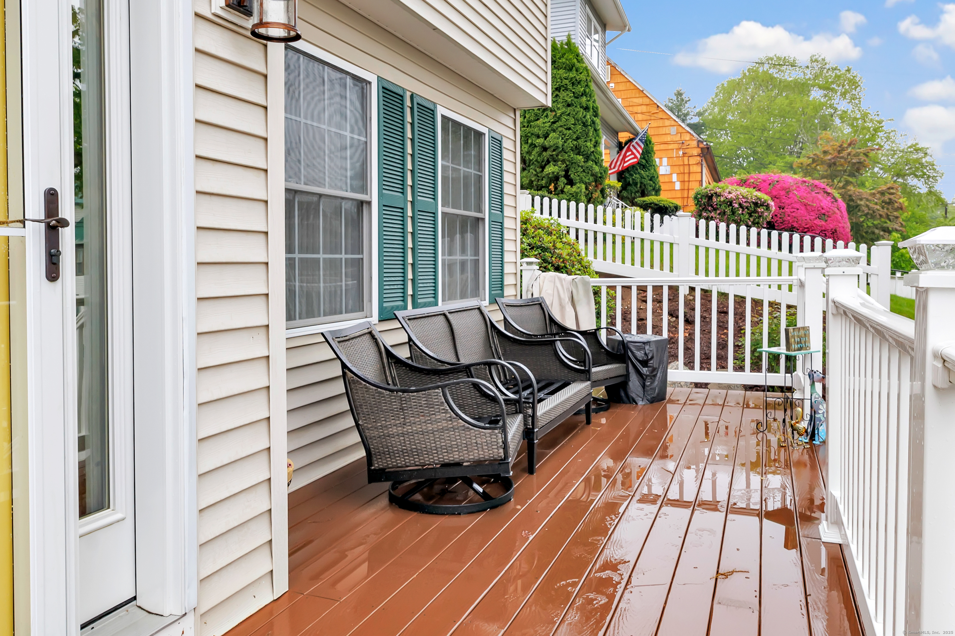 876 Howe, Shelton, Connecticut 06484