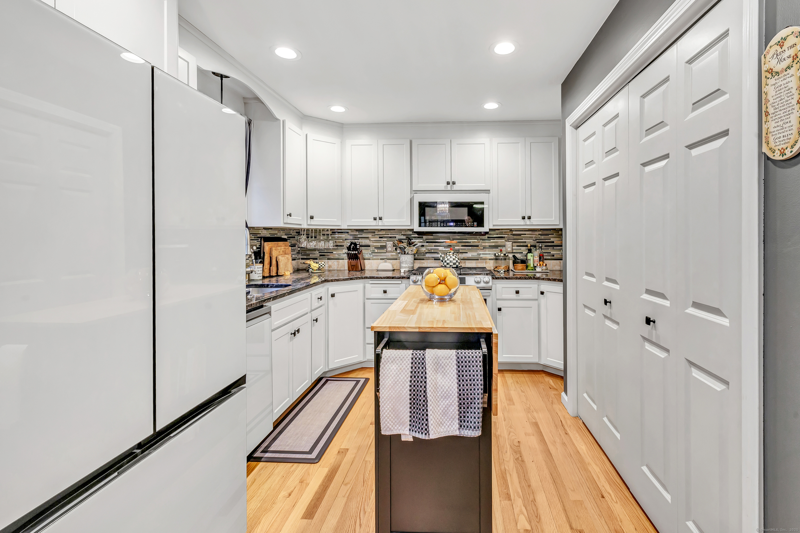 876 Howe, Shelton, Connecticut 06484