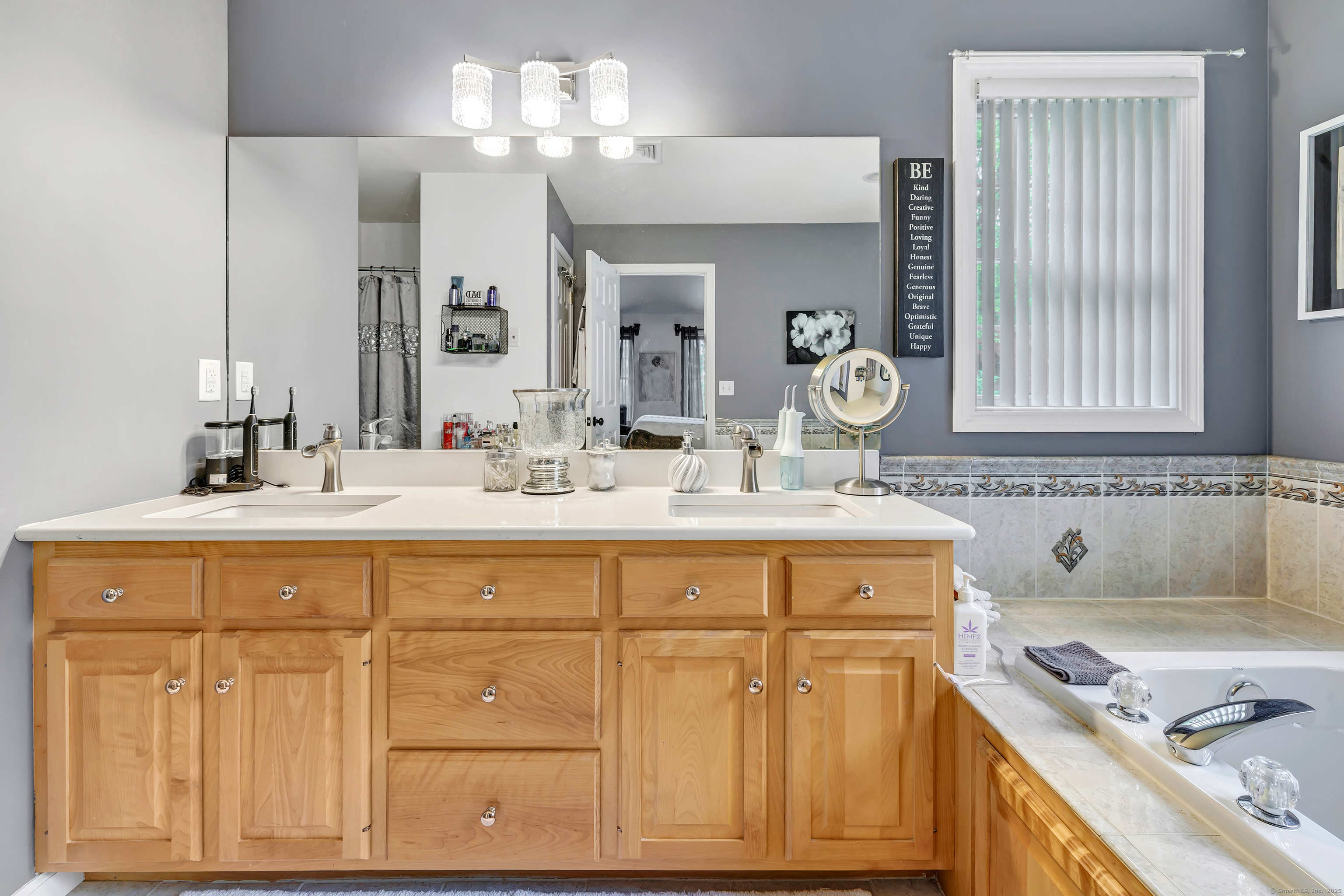 876 Howe, Shelton, Connecticut 06484