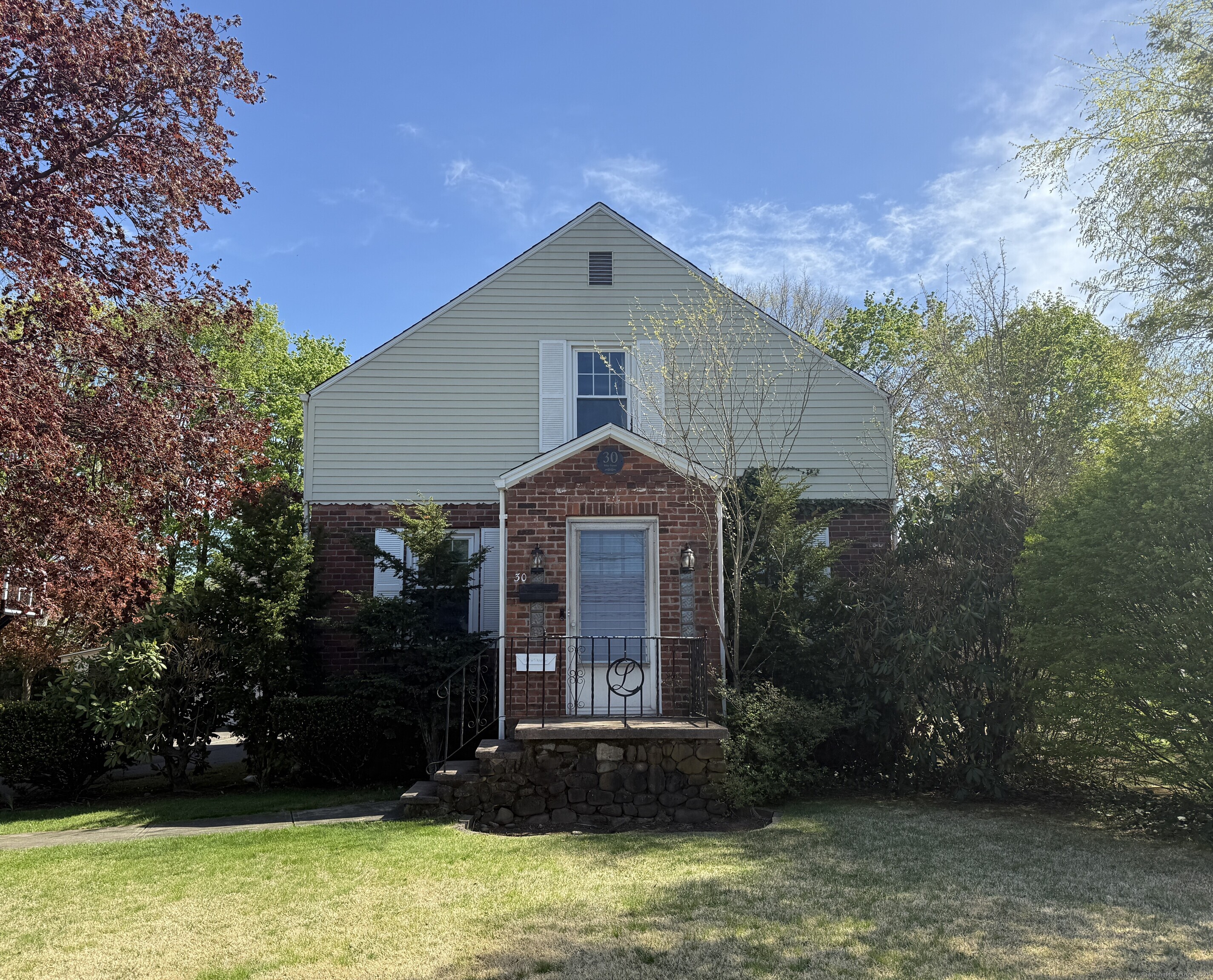 30 May, Meriden, Connecticut 06451