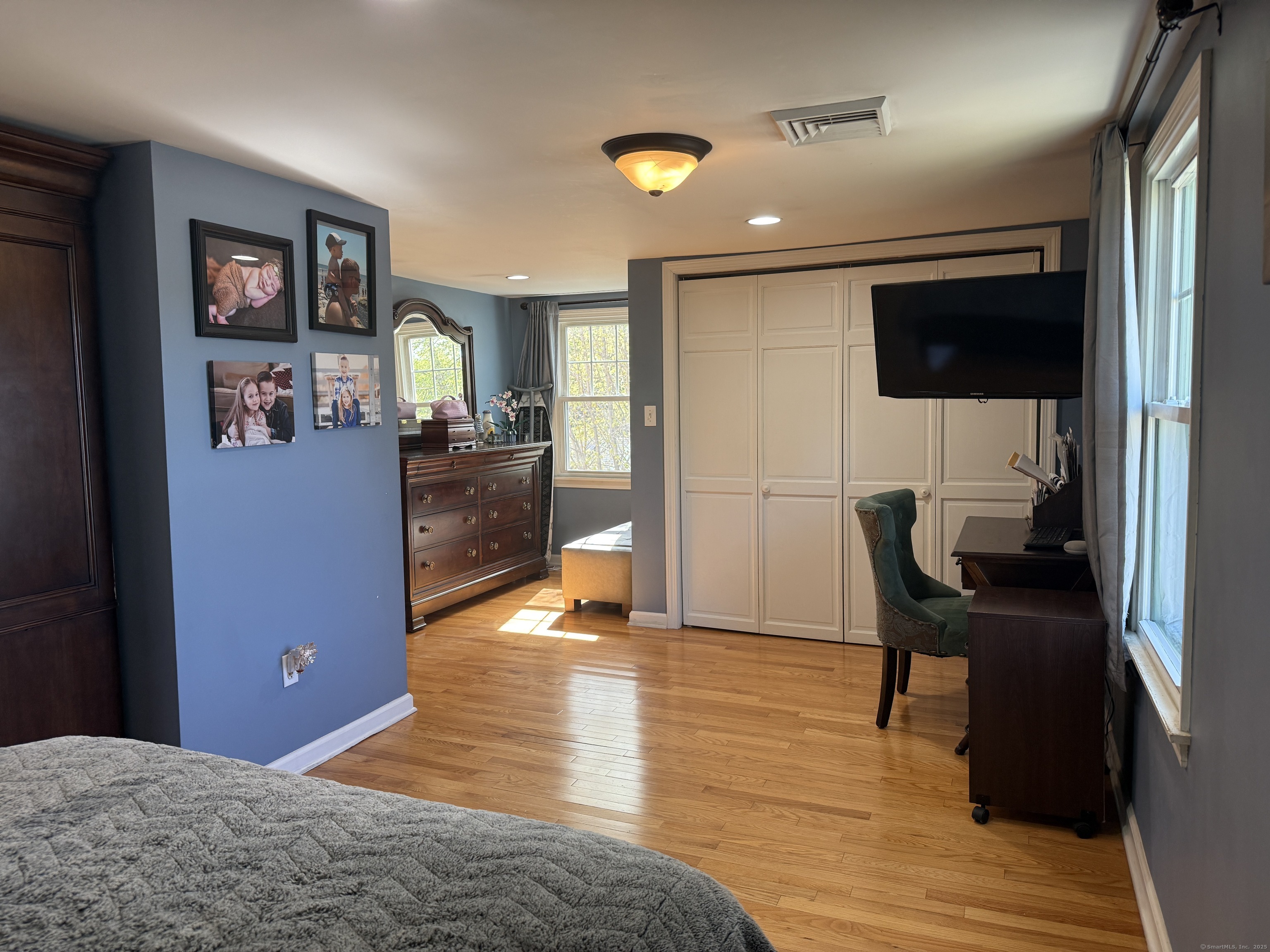 30 May, Meriden, Connecticut 06451