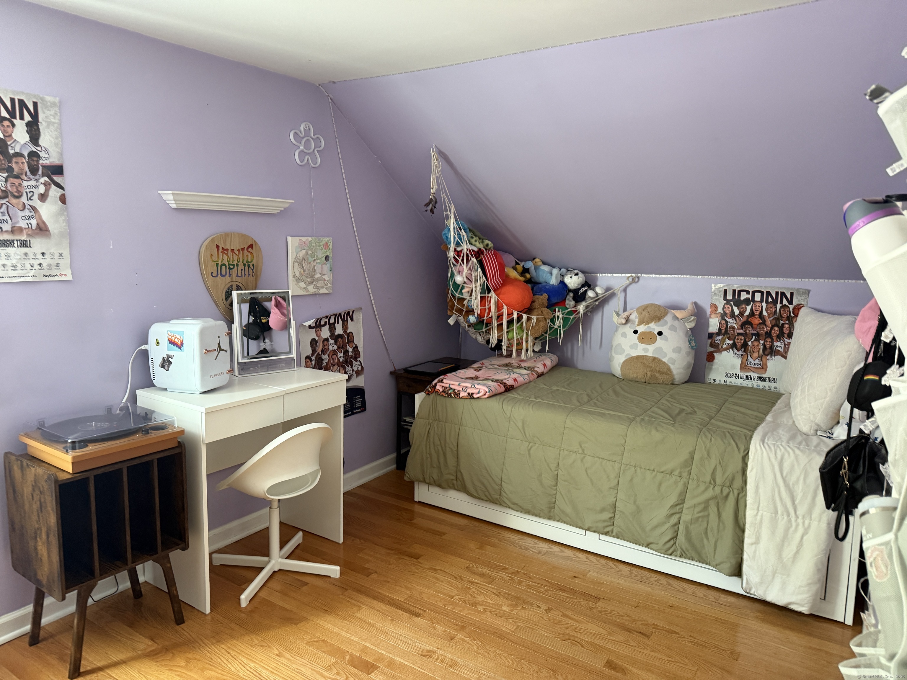 30 May, Meriden, Connecticut 06451