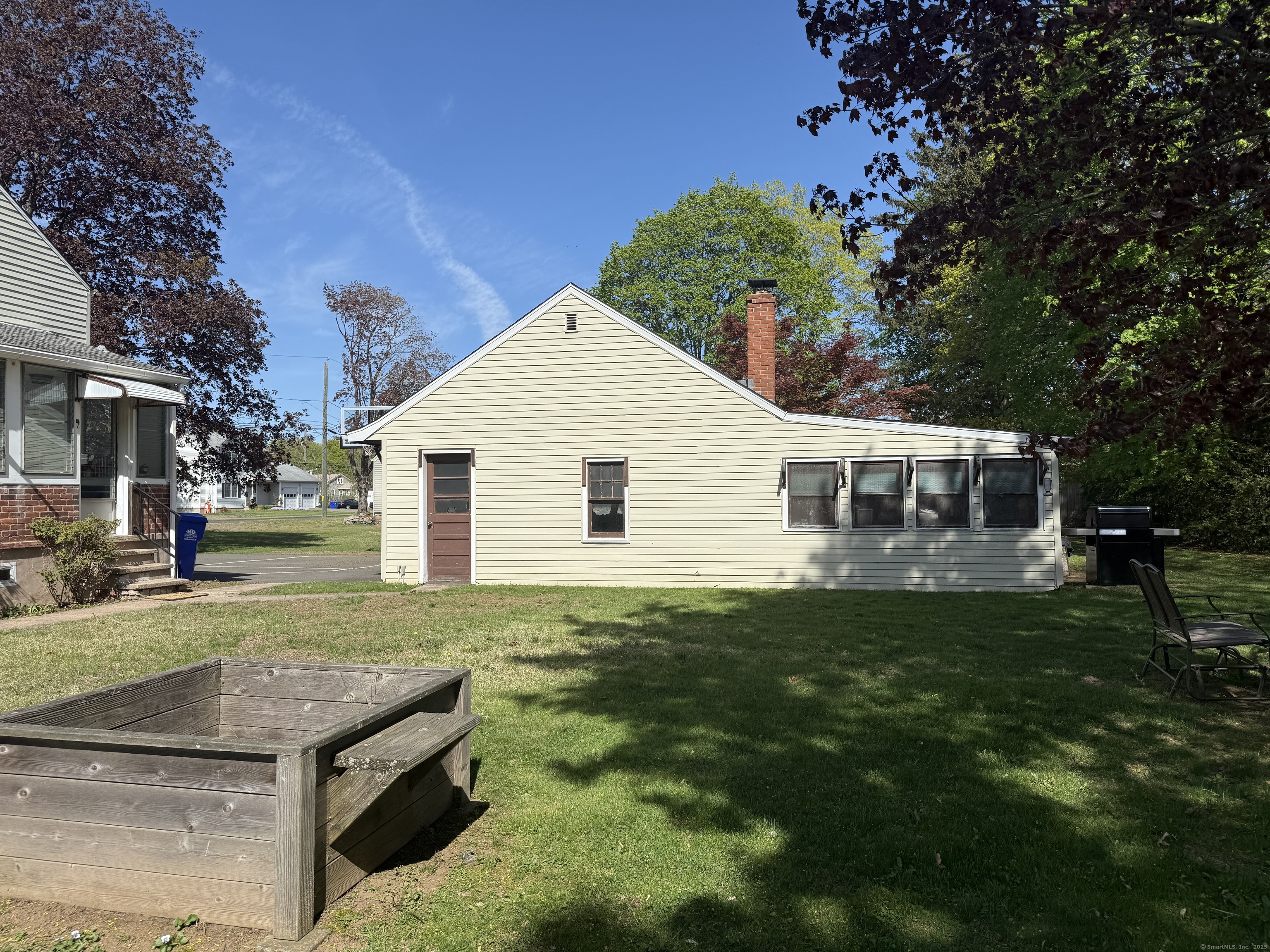 30 May, Meriden, Connecticut 06451