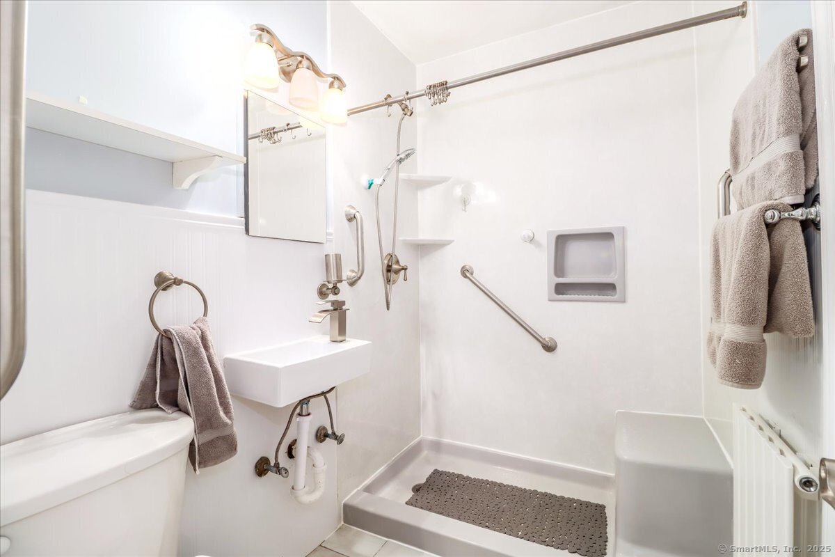 74 Ridge Park, Stamford, Connecticut 06905