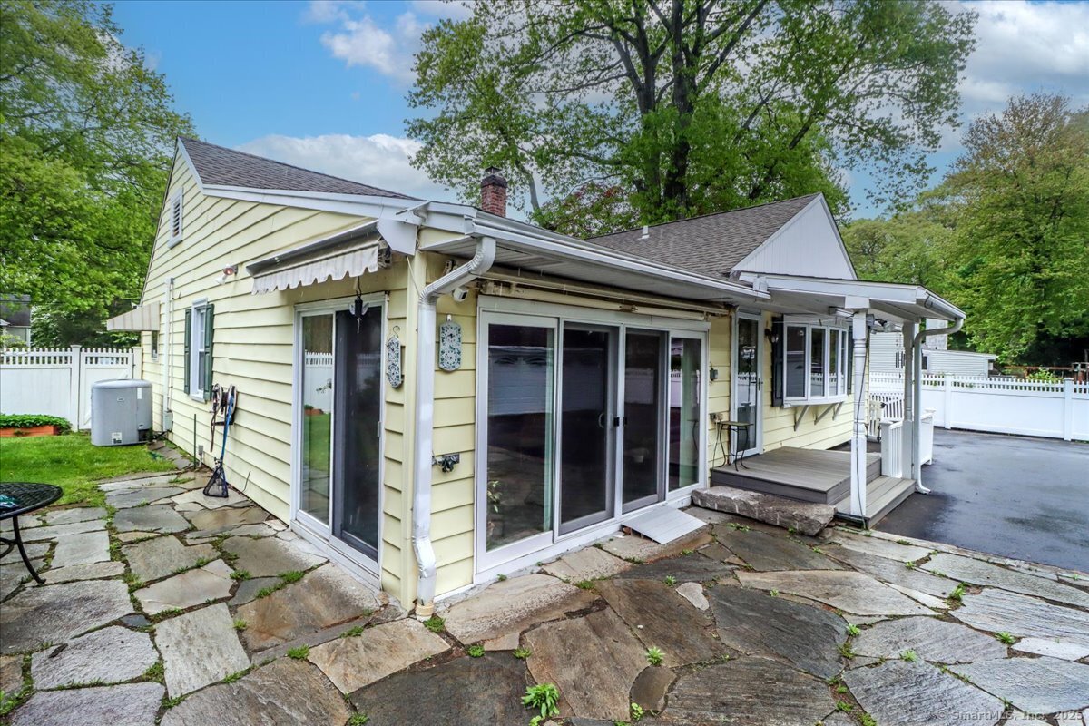 74 Ridge Park, Stamford, Connecticut 06905