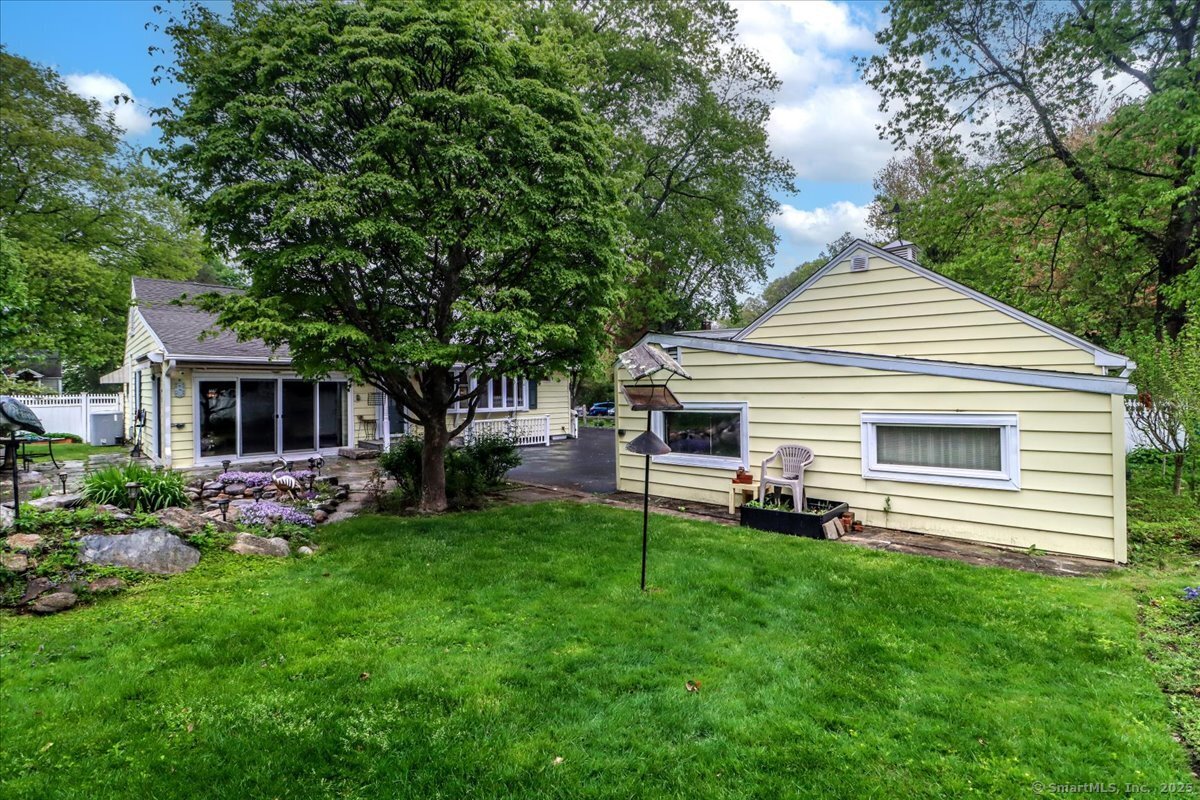 74 Ridge Park, Stamford, Connecticut 06905