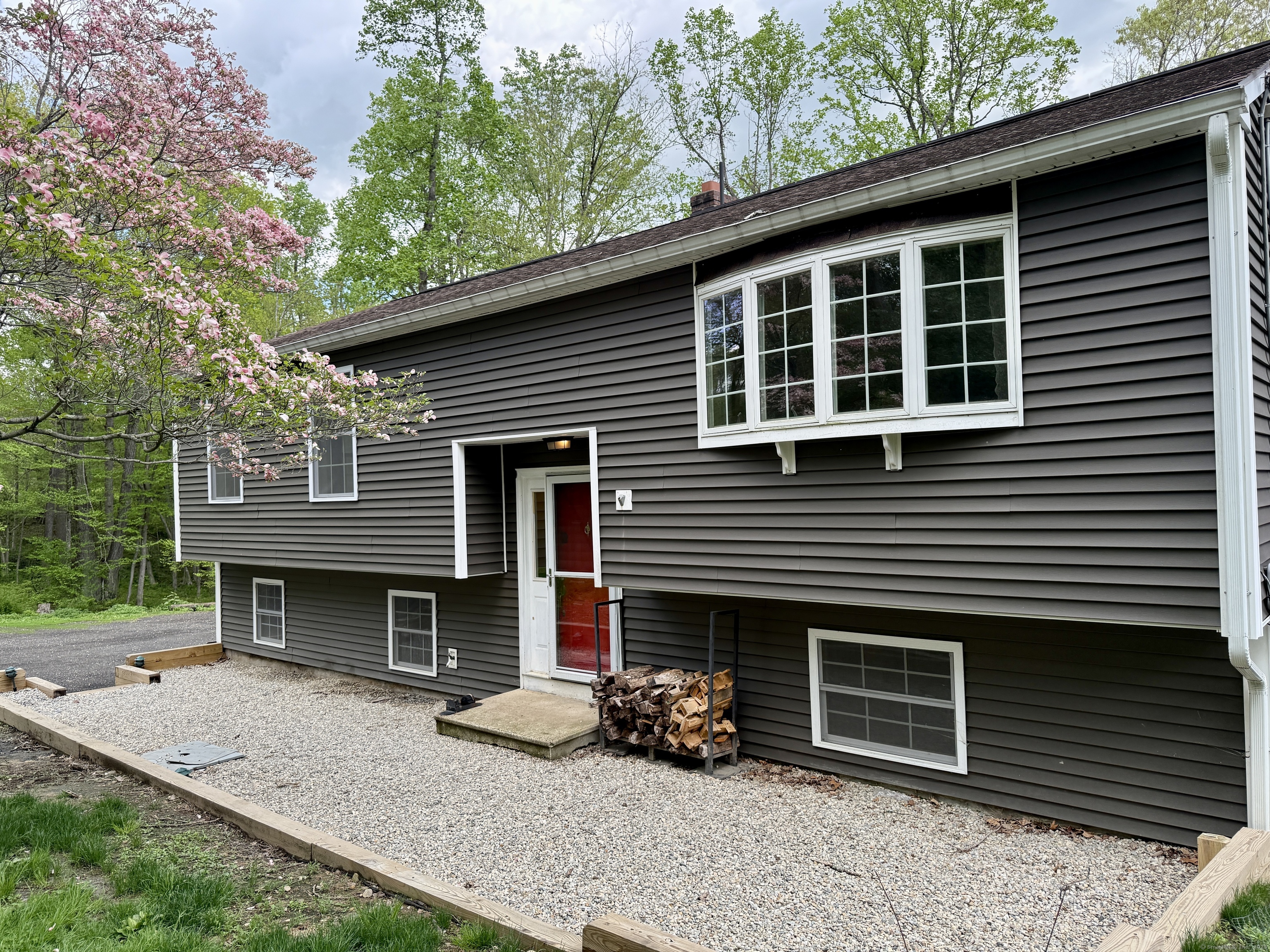 39 Peach Farm, Oxford, Connecticut 06478