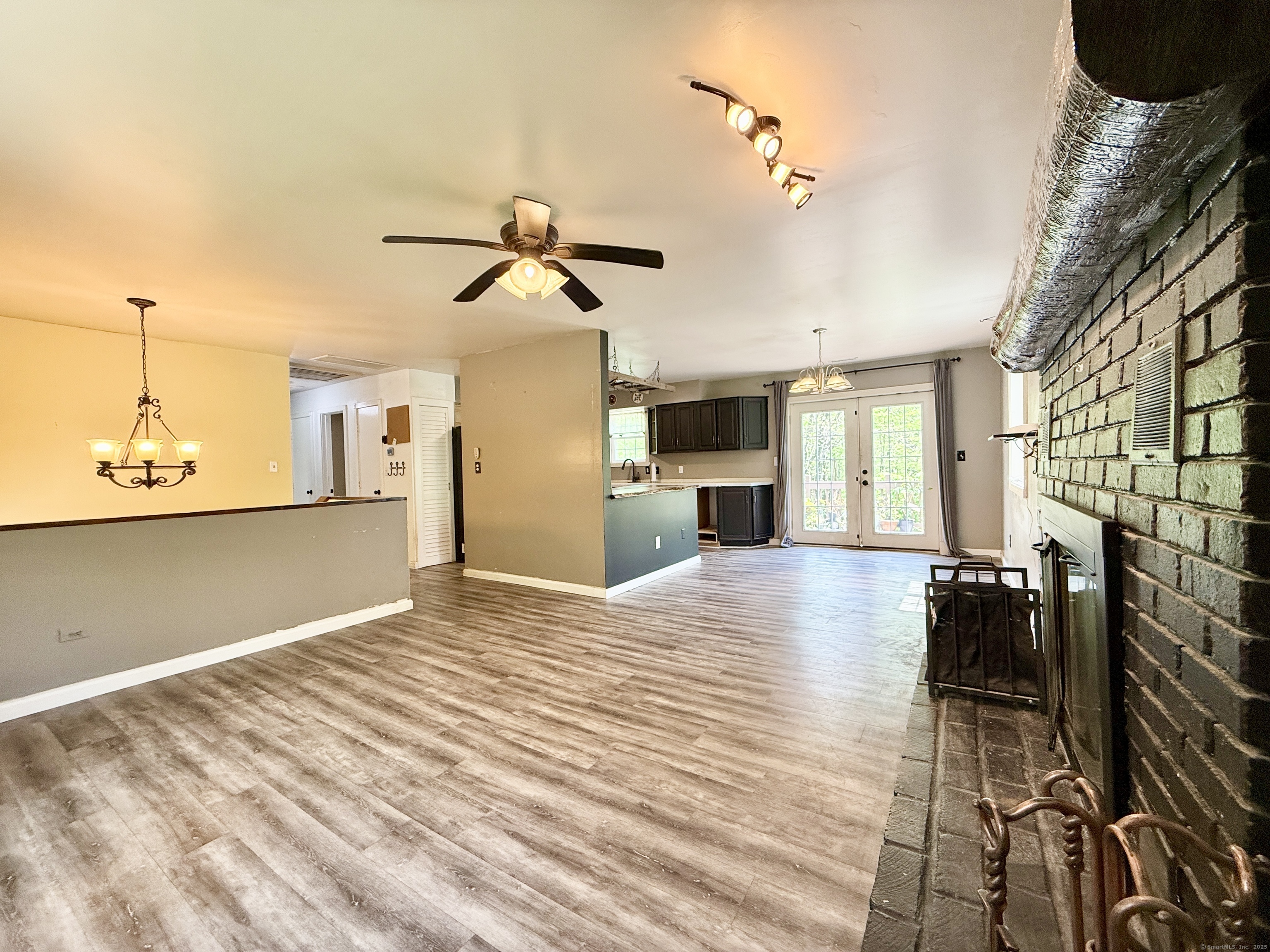 39 Peach Farm, Oxford, Connecticut 06478