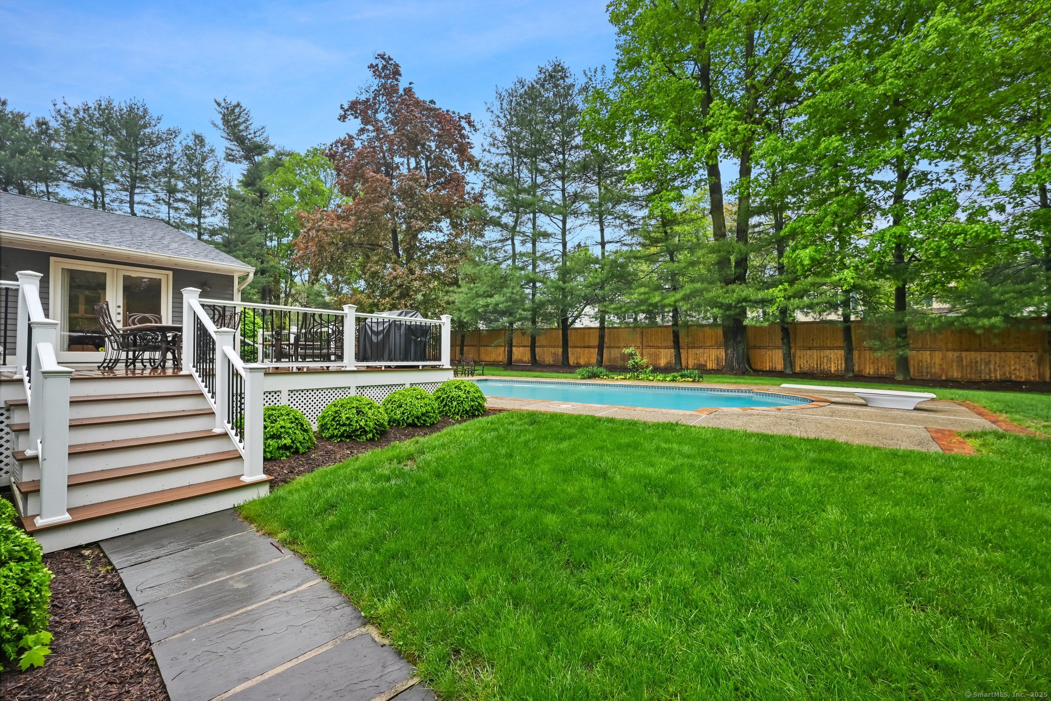 1 Braybourne, Norwalk, Connecticut 06855