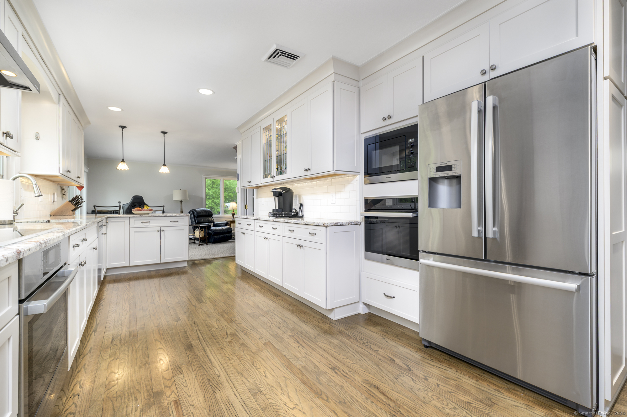 83 Remington, Ridgefield, Connecticut 06877