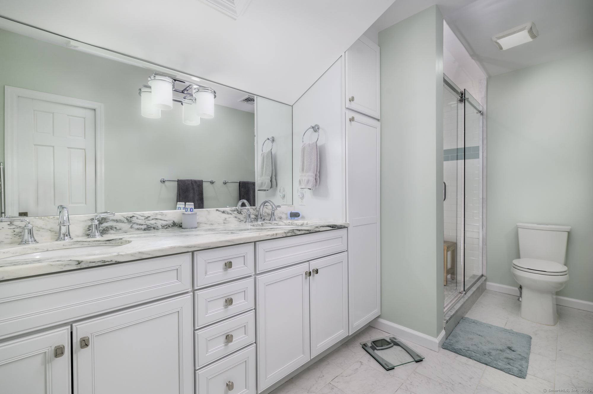 83 Remington, Ridgefield, Connecticut 06877