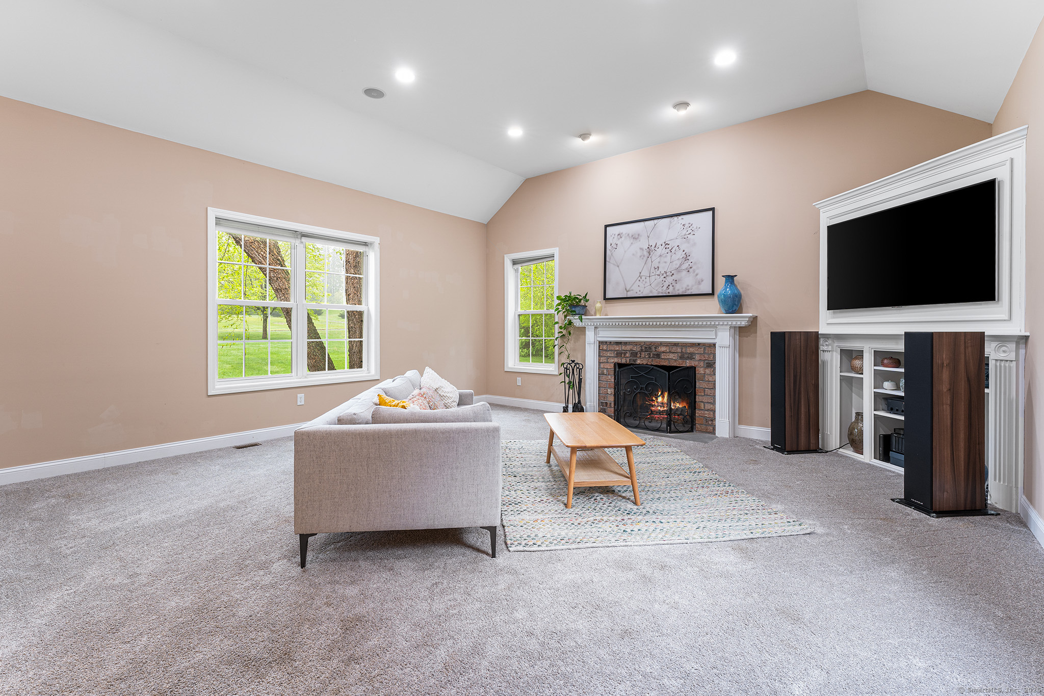 11 Aldo, Woodbridge, Connecticut 06525