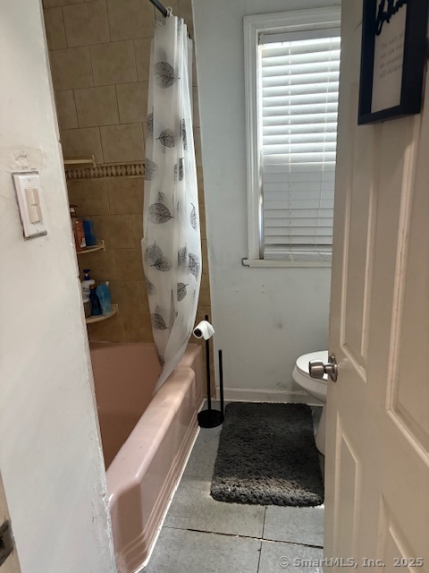 52 Glenbrook, Waterbury, Connecticut 06705