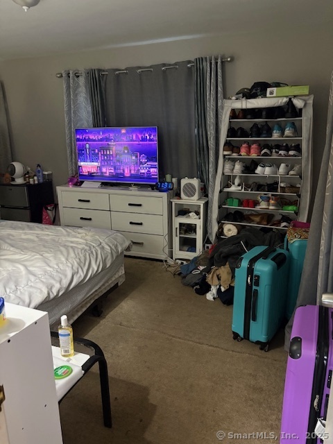 52 Glenbrook, Waterbury, Connecticut 06705