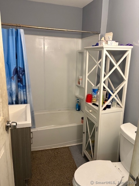 52 Glenbrook, Waterbury, Connecticut 06705