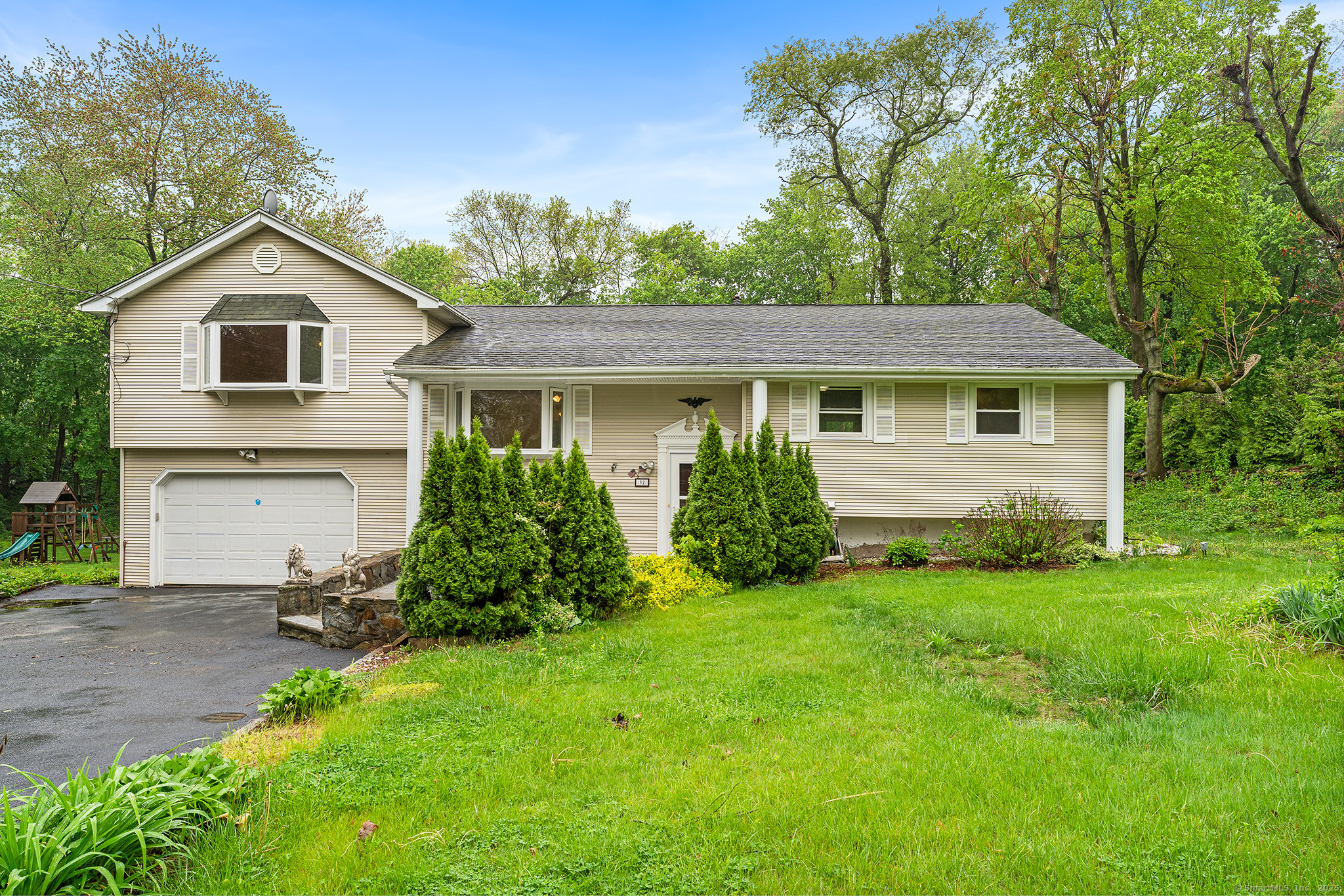 32 Chatfield, Trumbull, Connecticut 06611