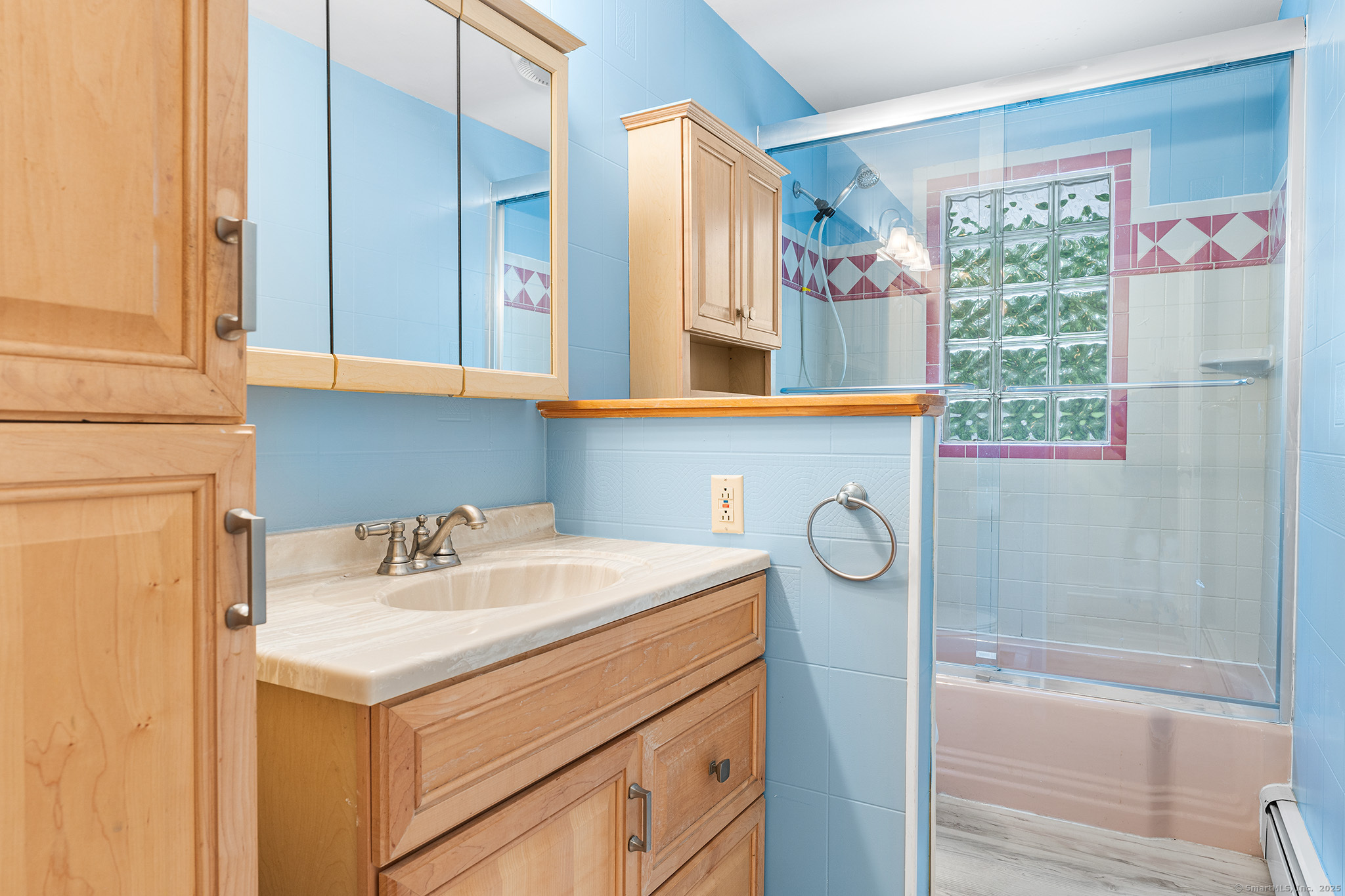 32 Chatfield, Trumbull, Connecticut 06611