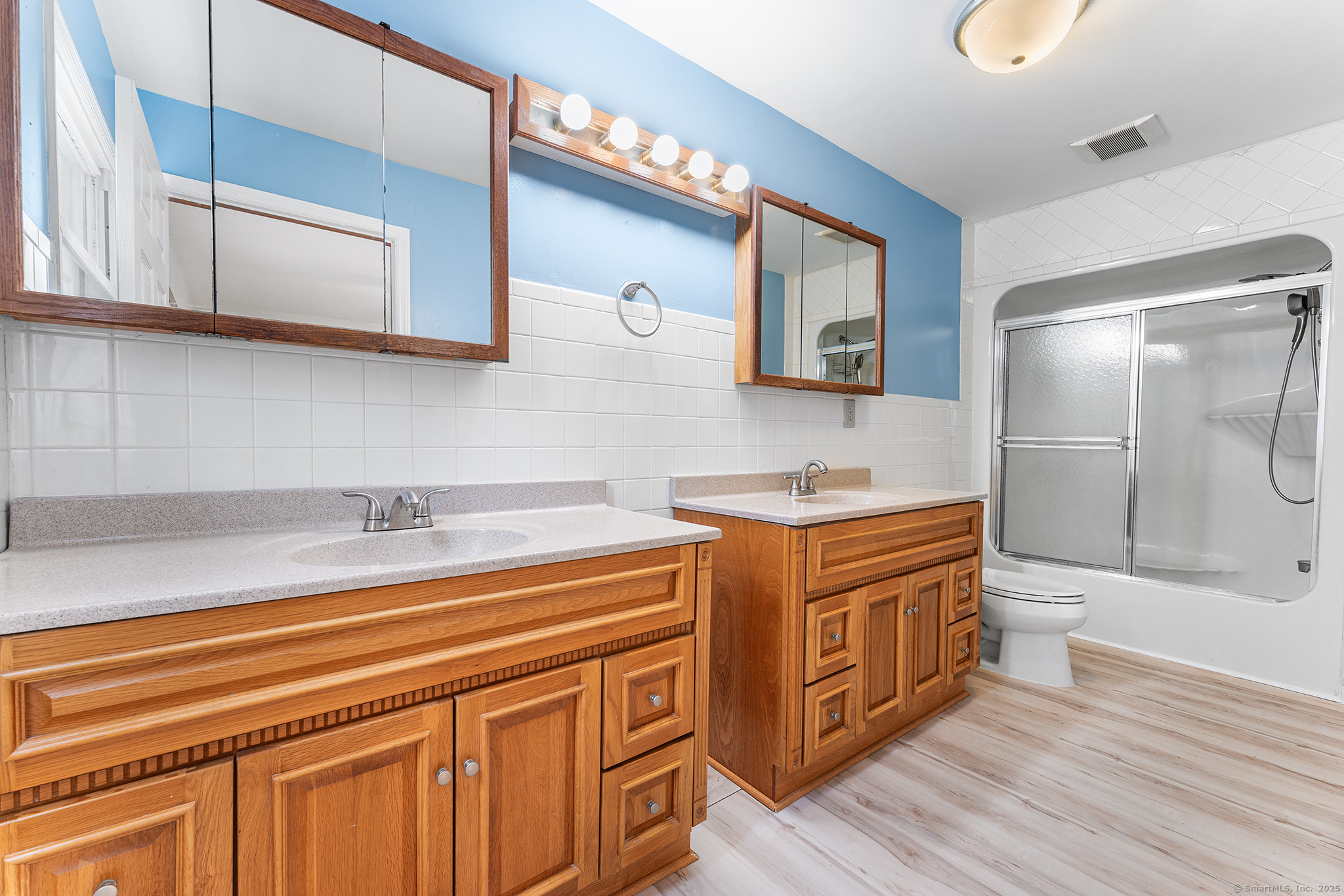 32 Chatfield, Trumbull, Connecticut 06611