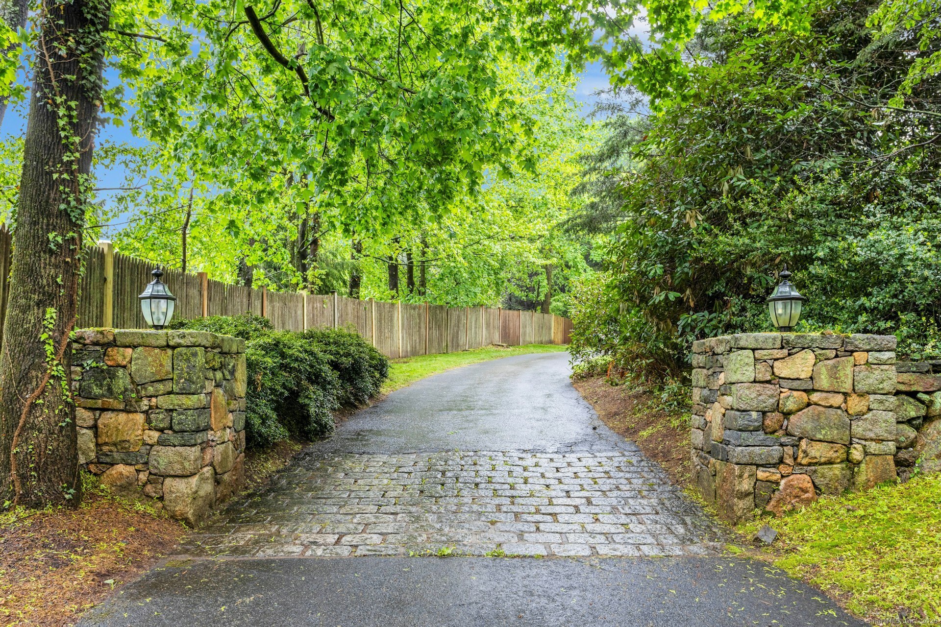 177 Old Kings, Darien, Connecticut 06820