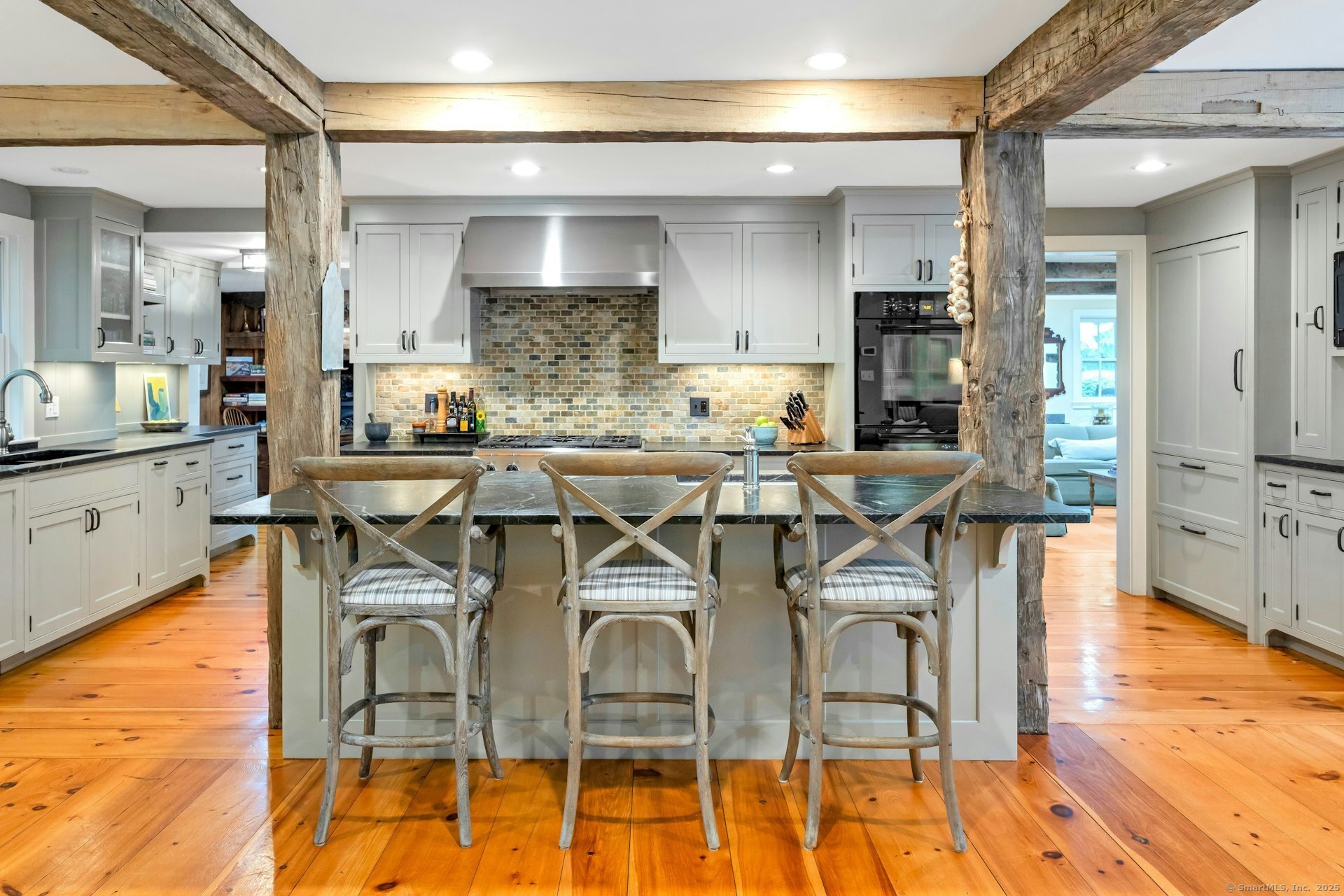 177 Old Kings, Darien, Connecticut 06820