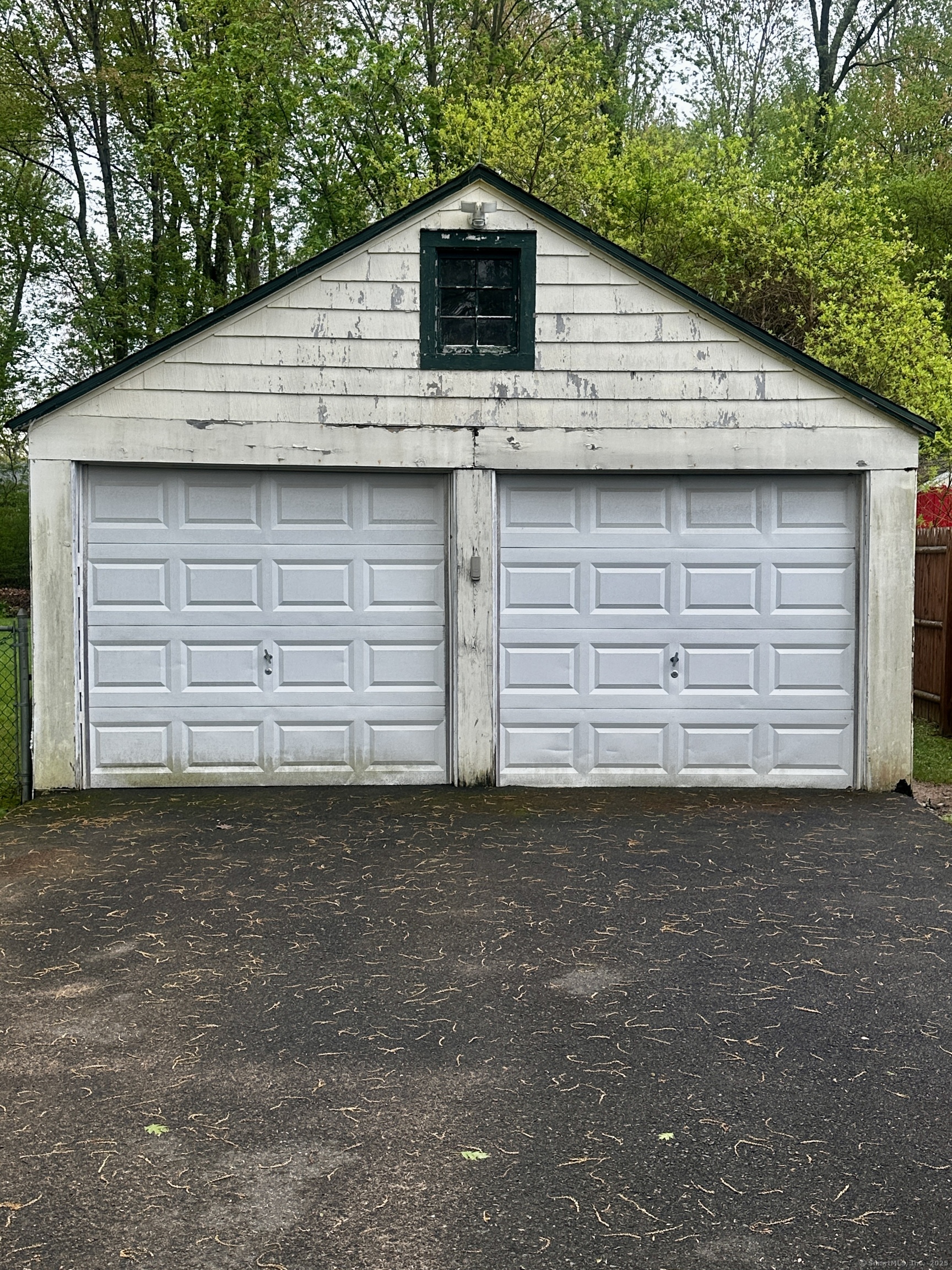 140 Clintonville, North Haven, Connecticut 06473