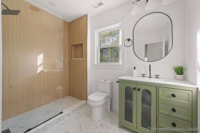 82 Indian Hill, Wilton, Connecticut 06897