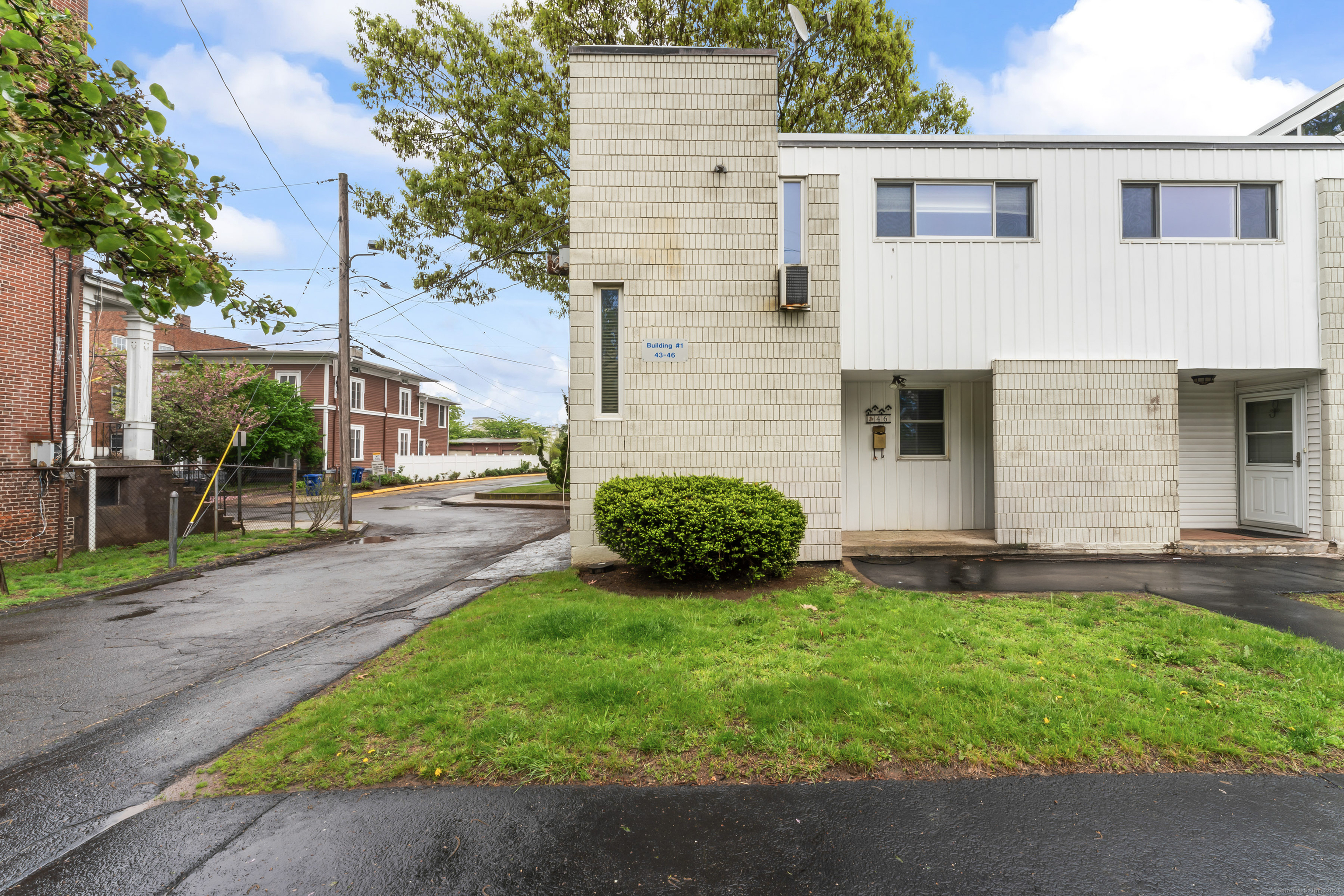 190 Wooster, New Haven, Connecticut 06511