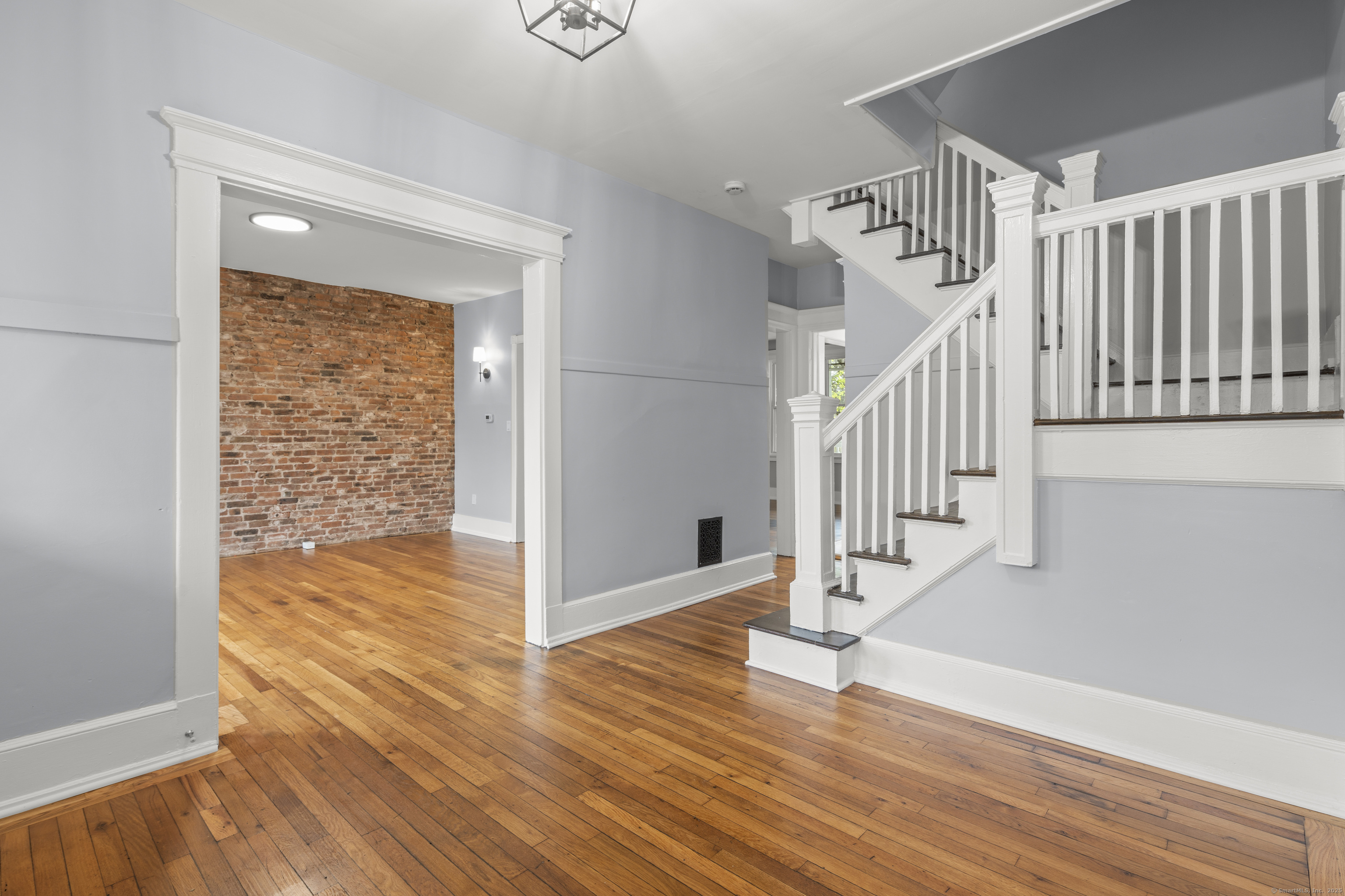 669 Third, West Haven, Connecticut 06516