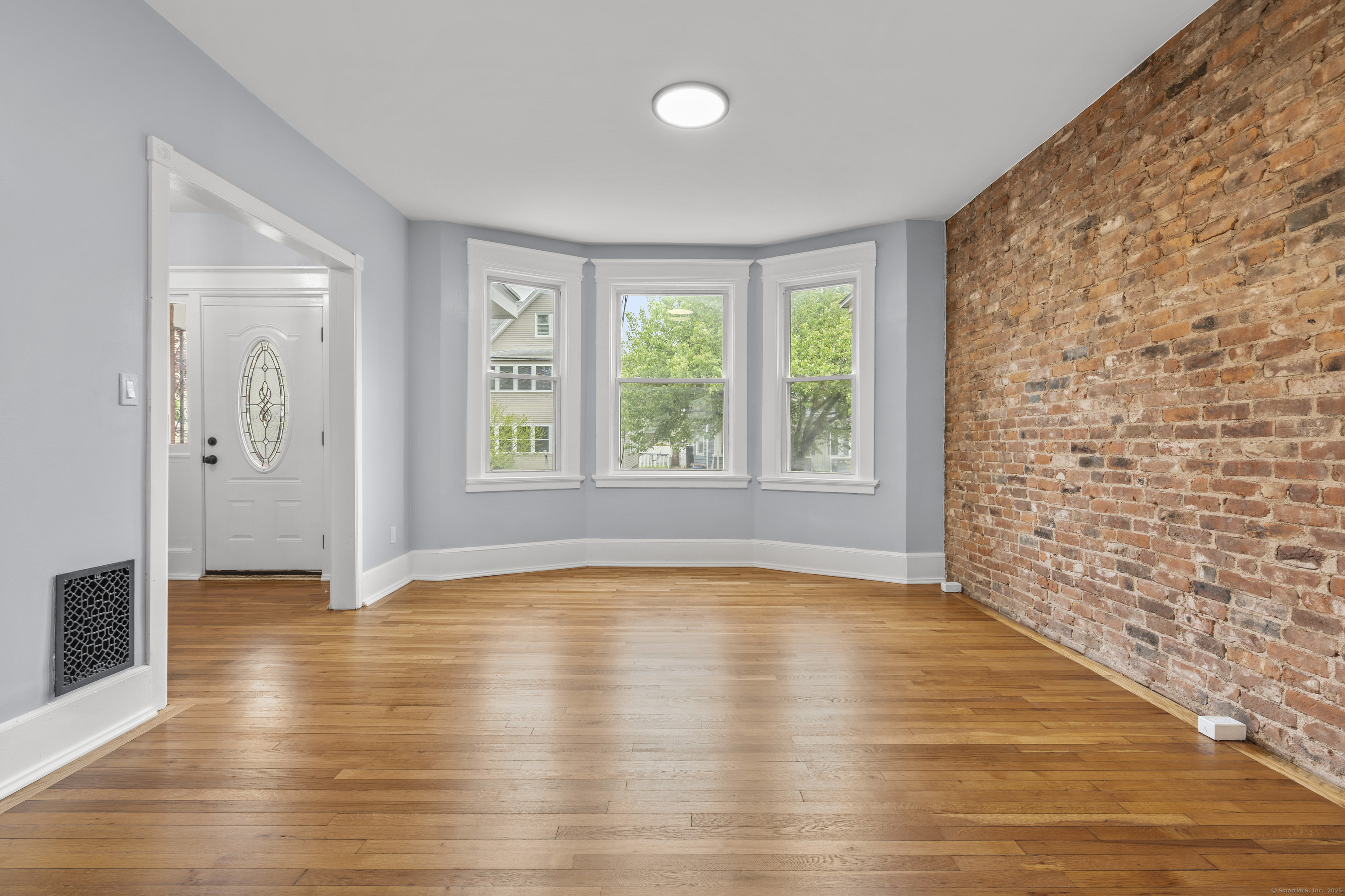 669 Third, West Haven, Connecticut 06516