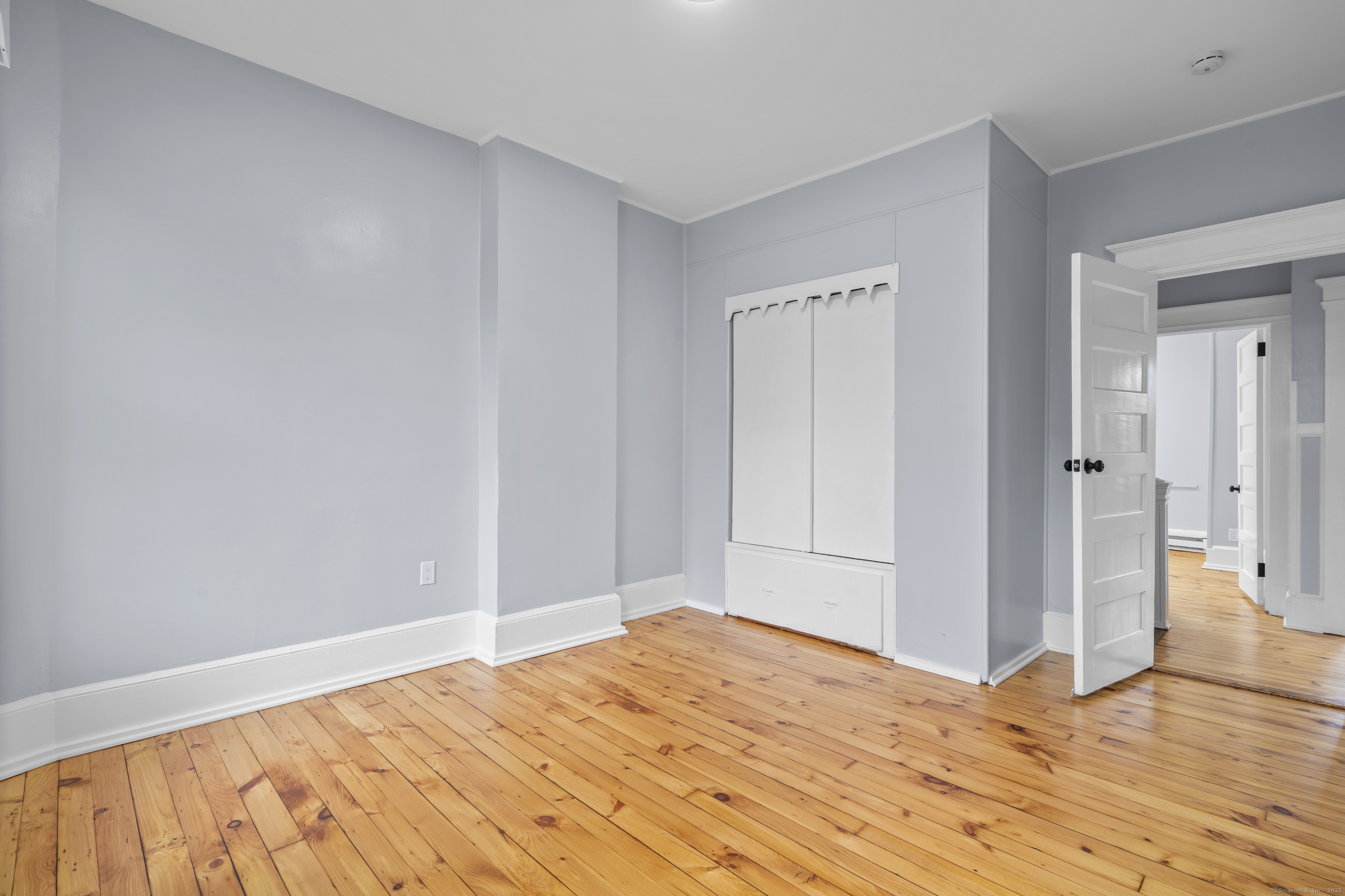 669 Third, West Haven, Connecticut 06516