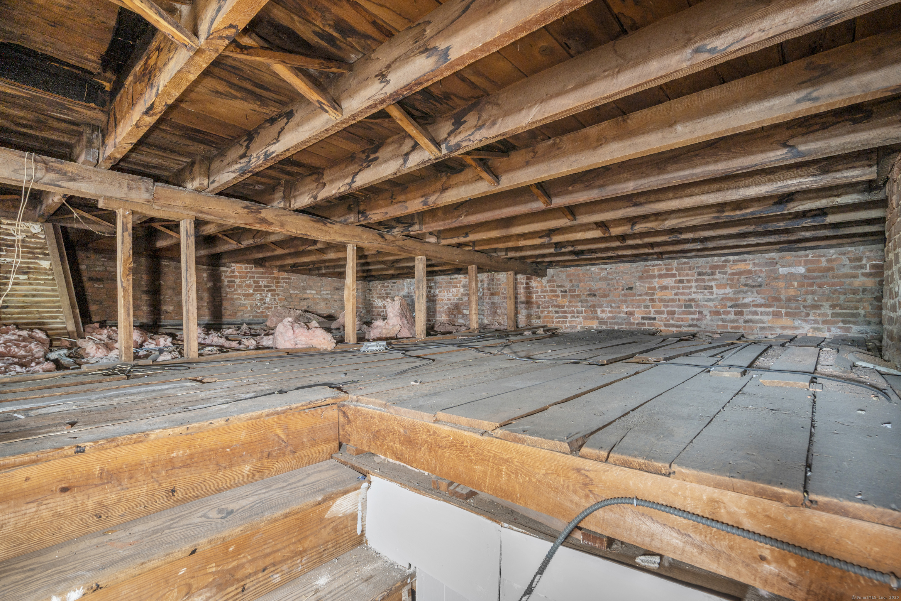 669 Third, West Haven, Connecticut 06516