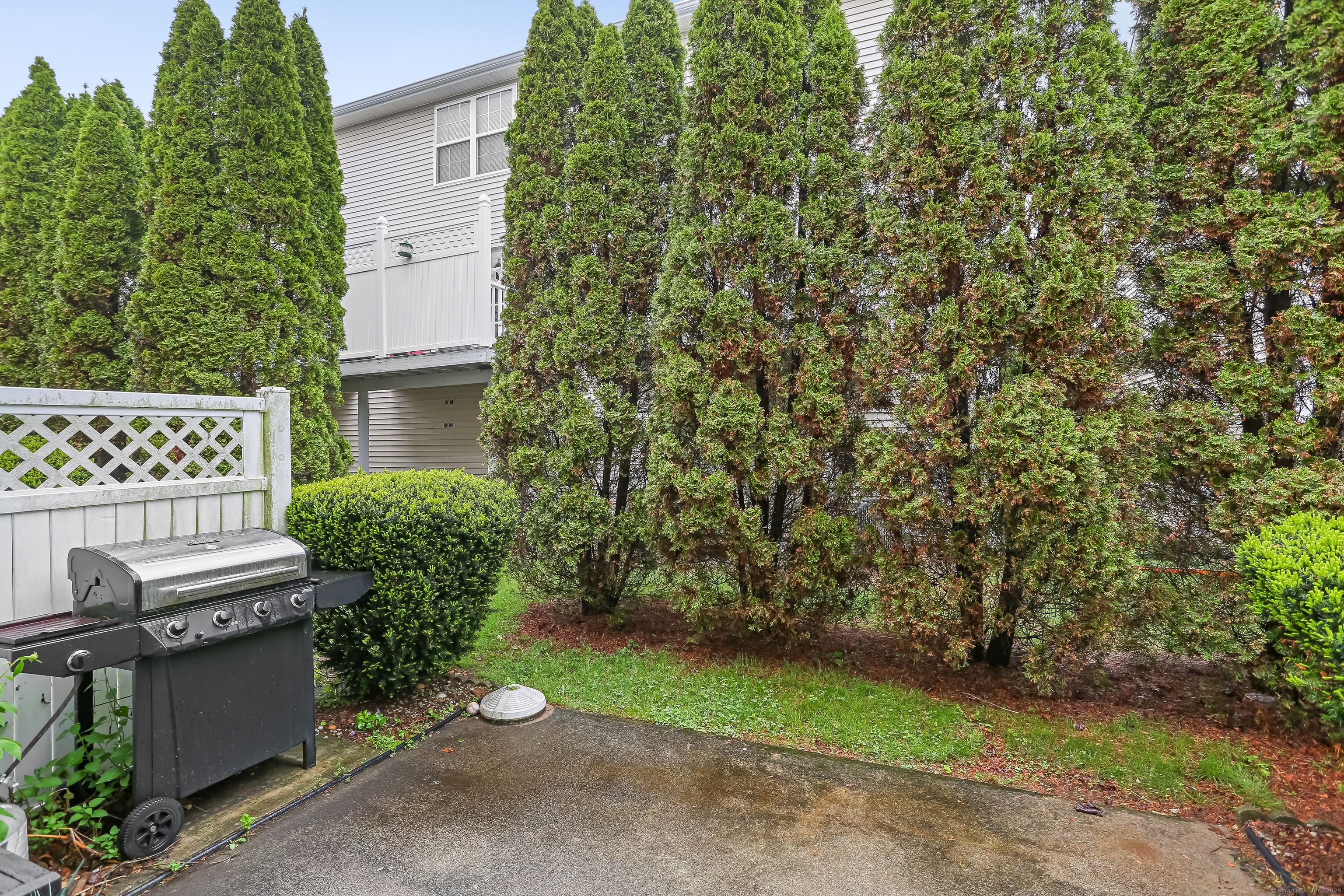 498 Naugatuck, Milford, Connecticut 06460