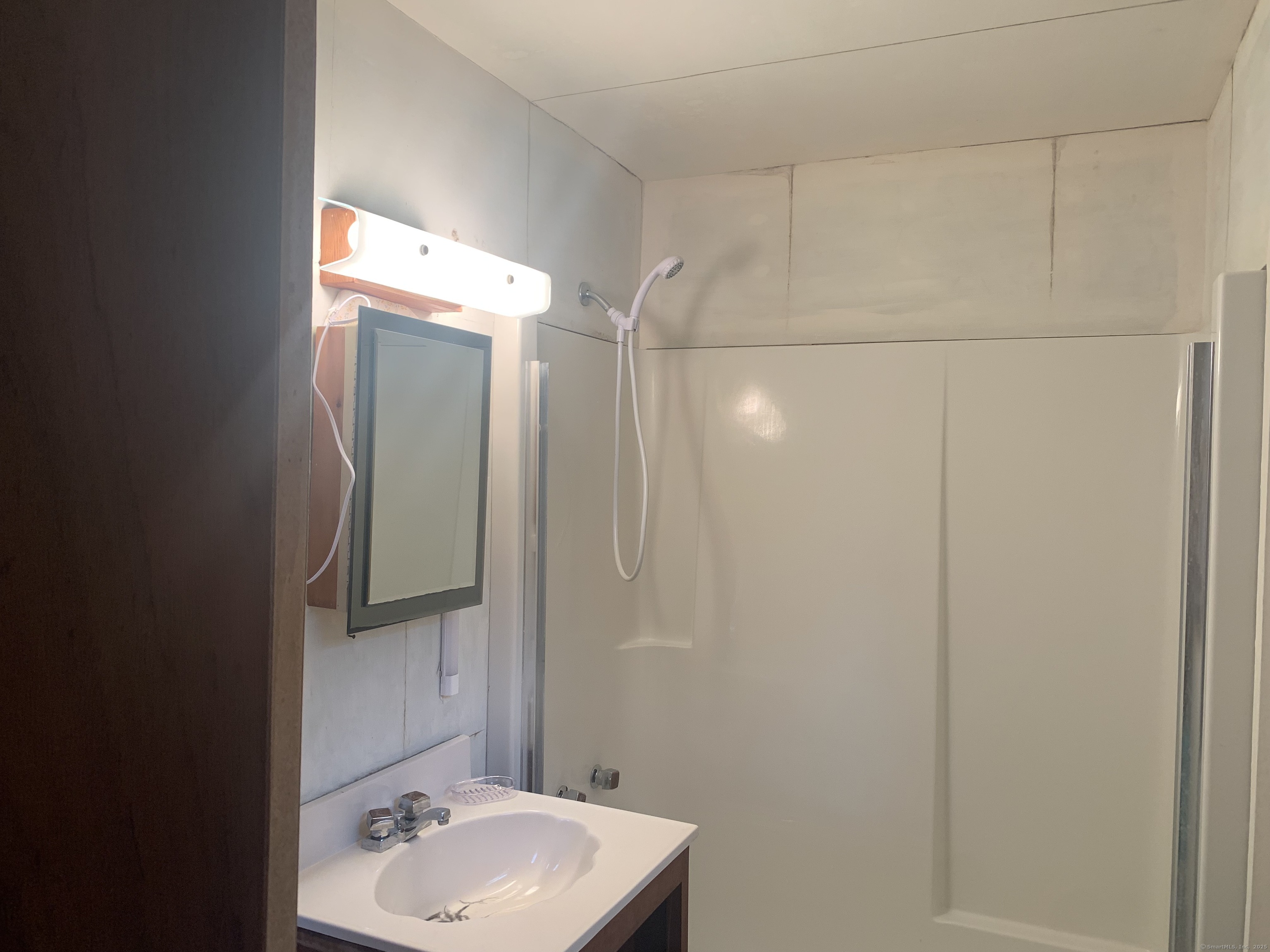 644 Hill, New Hartford, Connecticut 06057