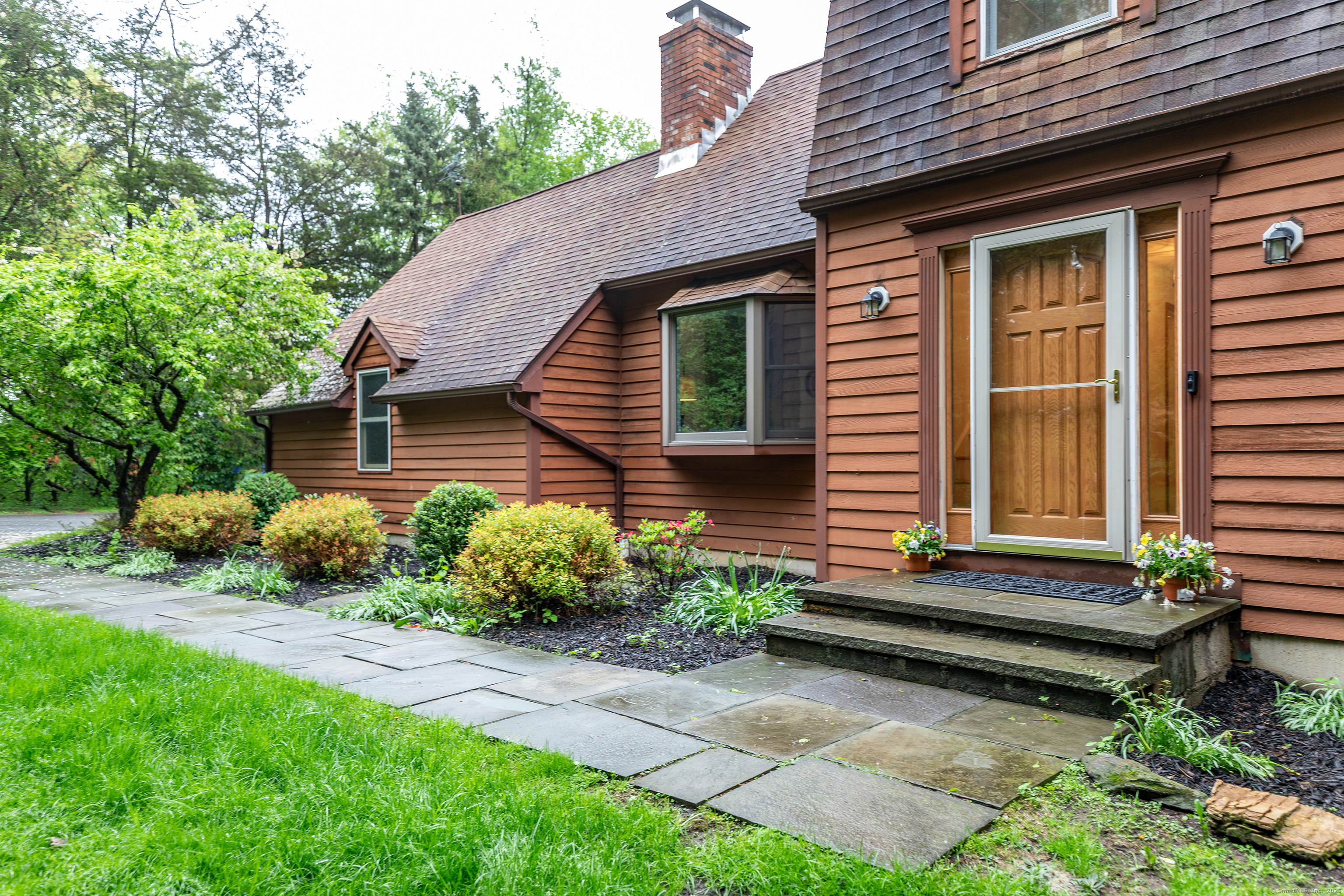 24 Quaker Ridge, Sherman, Connecticut 06784