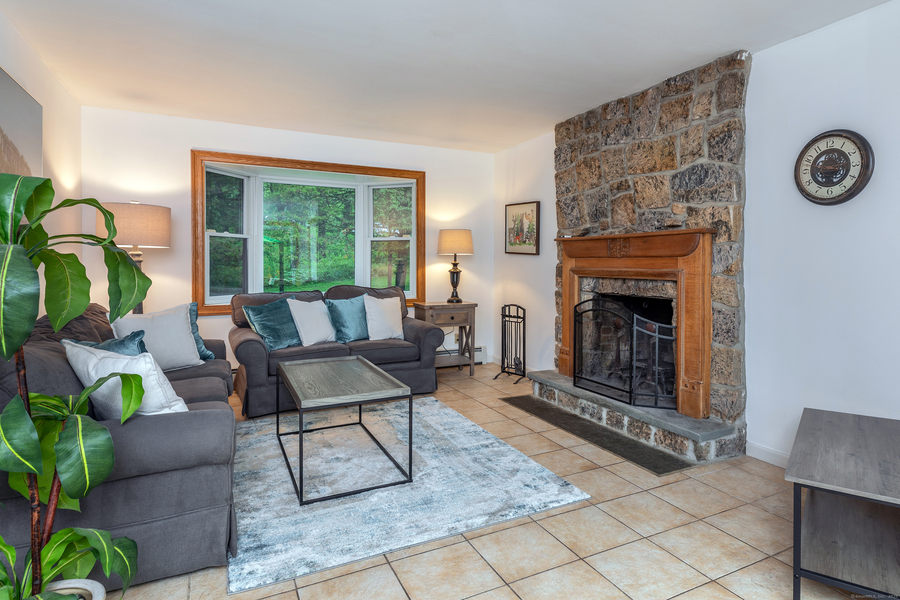 24 Quaker Ridge, Sherman, Connecticut 06784