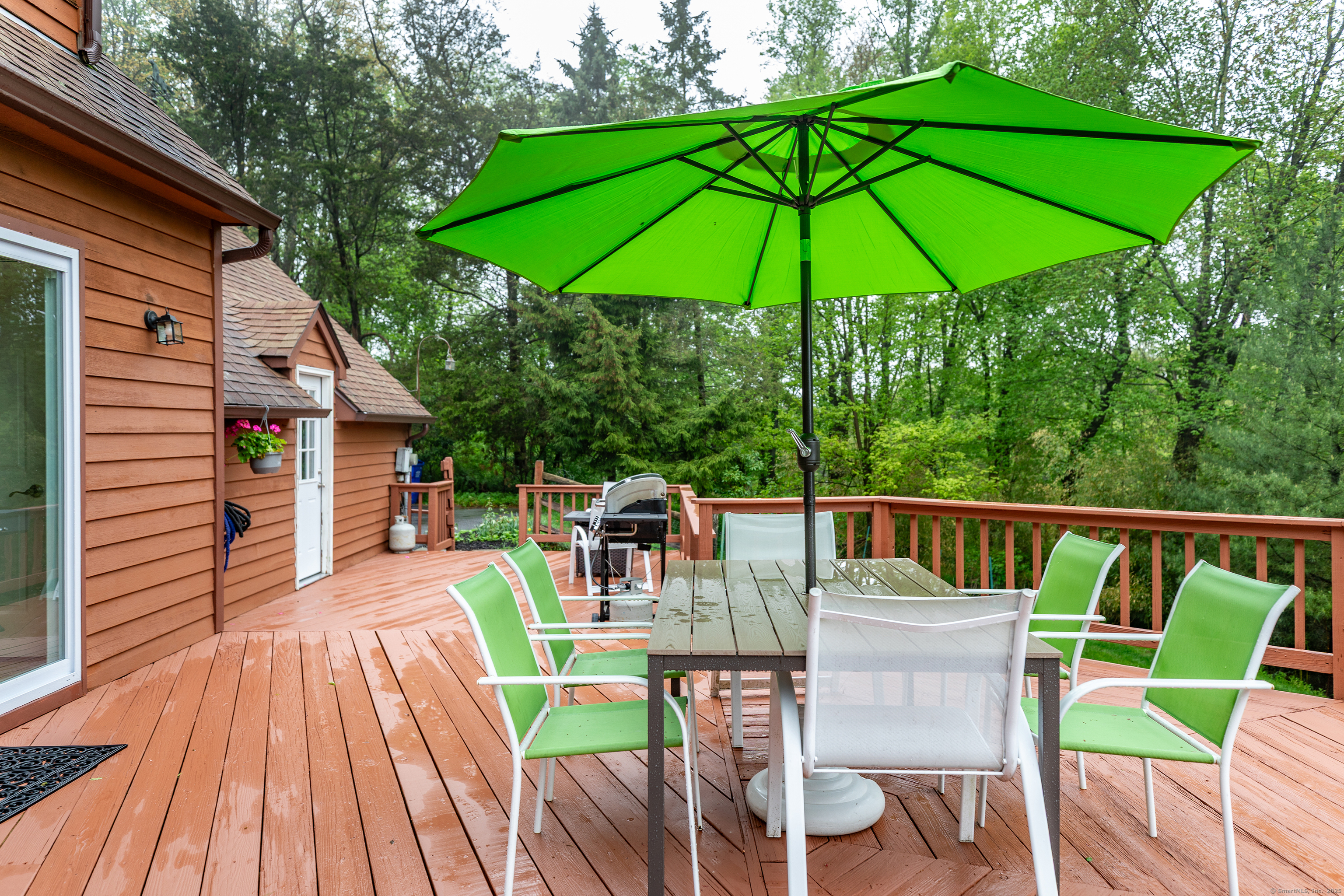 24 Quaker Ridge, Sherman, Connecticut 06784