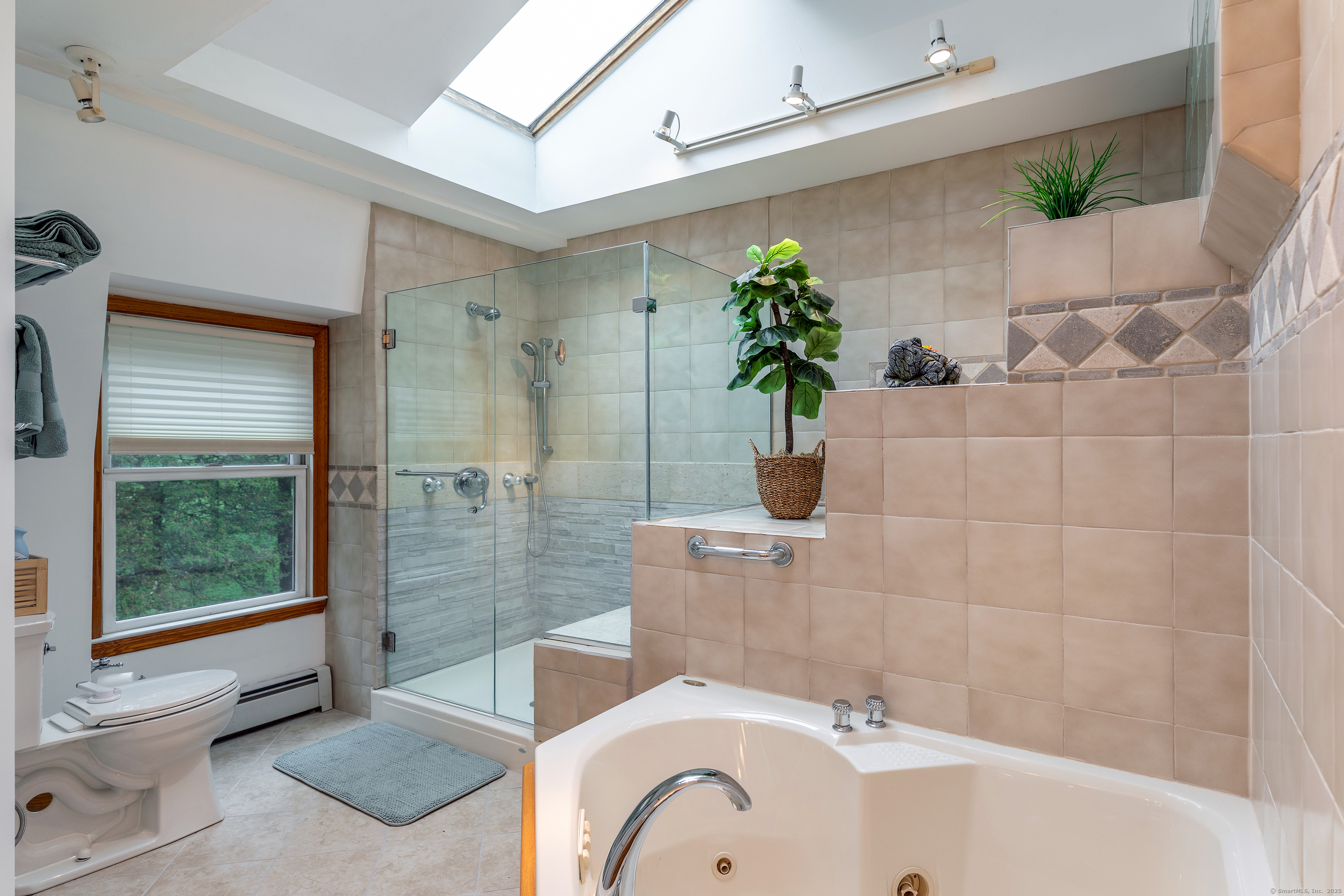 24 Quaker Ridge, Sherman, Connecticut 06784