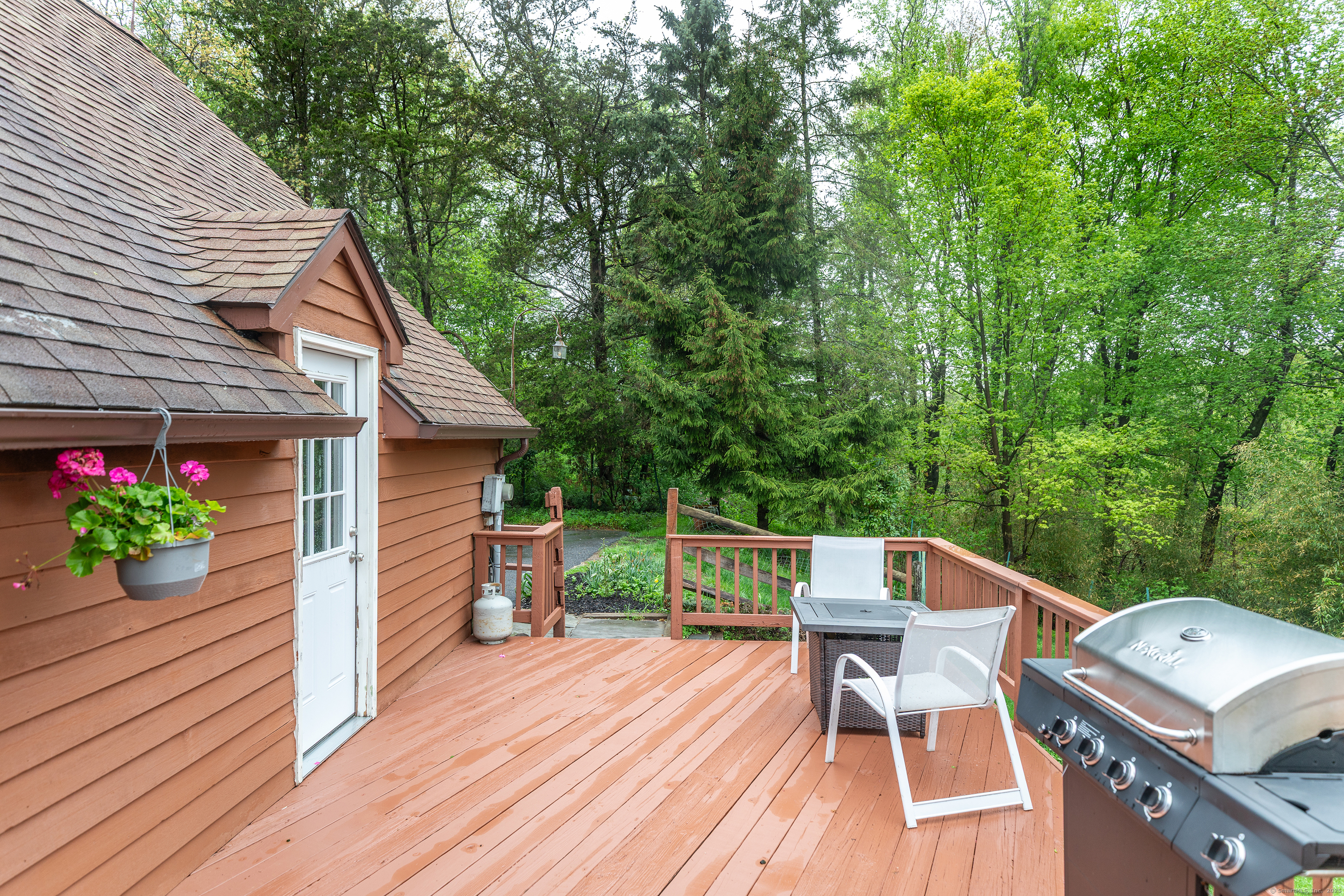 24 Quaker Ridge, Sherman, Connecticut 06784