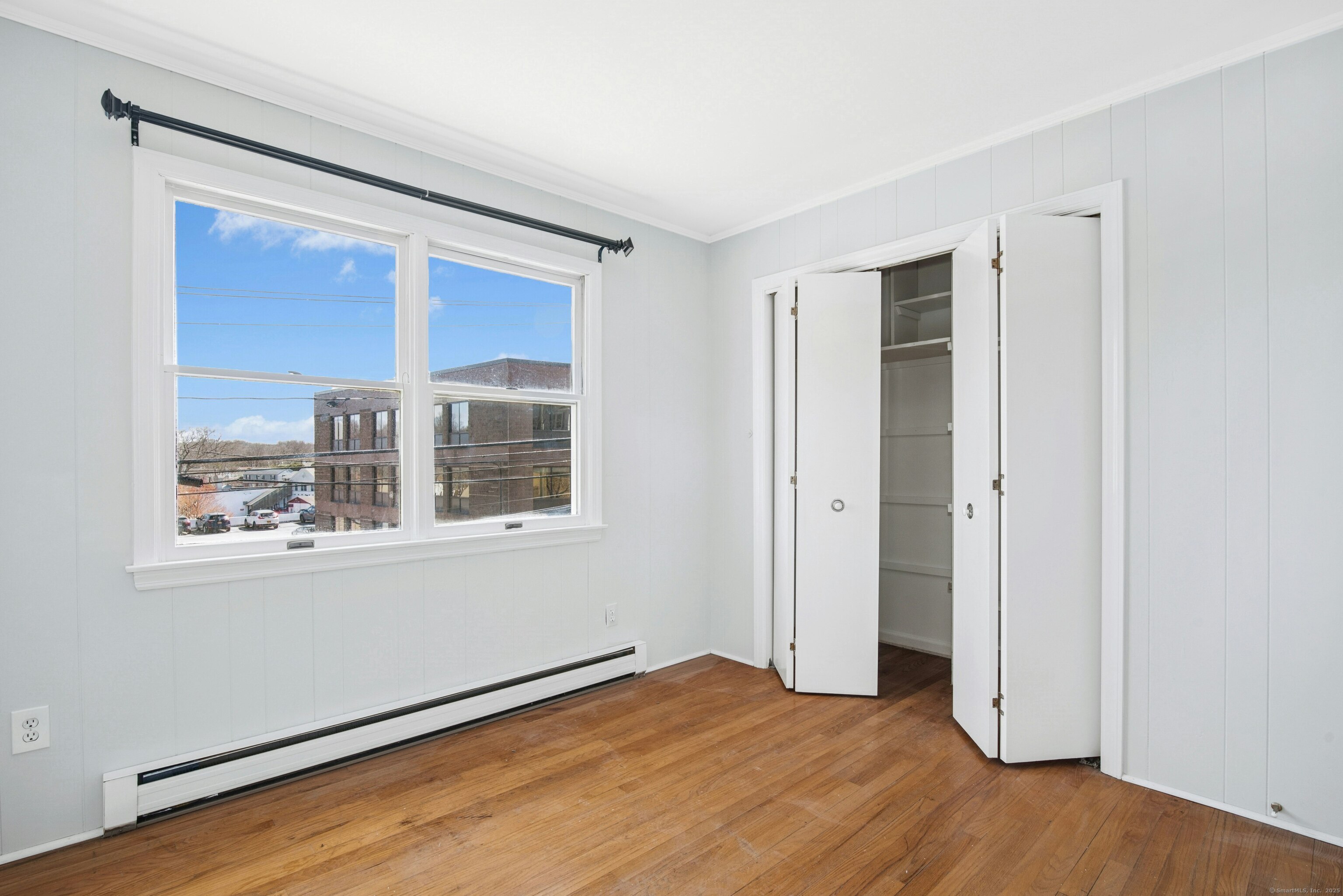 72 Locust, New Canaan, Connecticut 06840