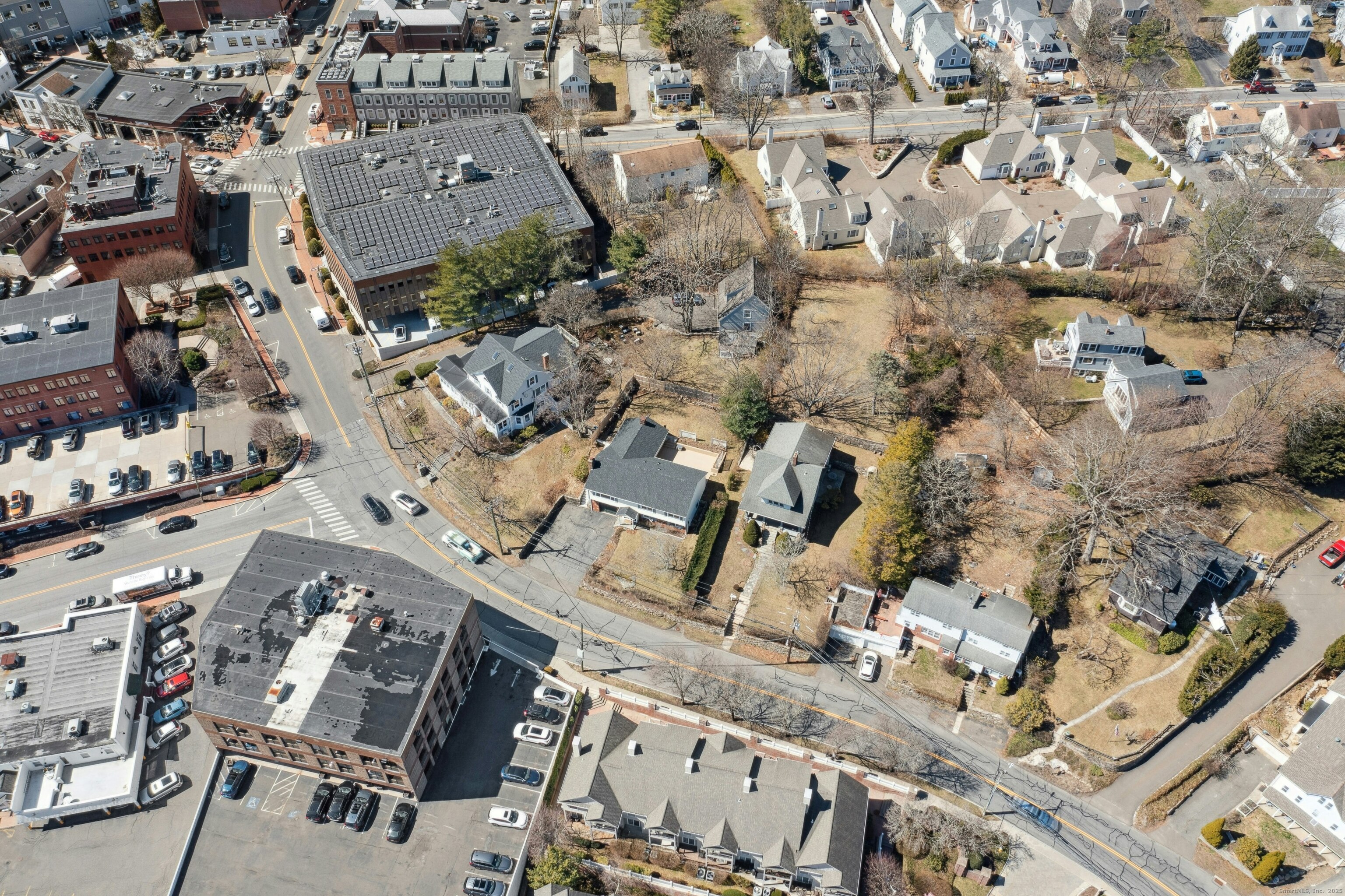 72 Locust, New Canaan, Connecticut 06840