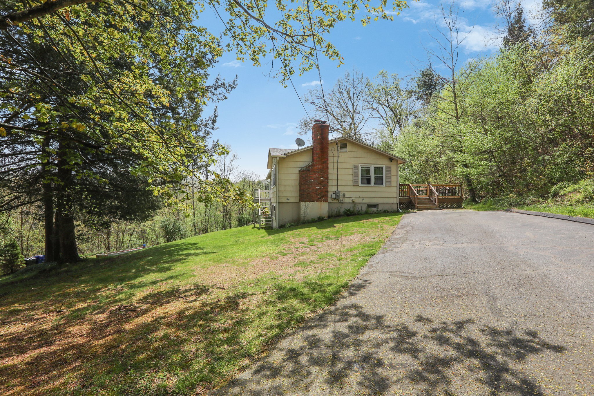 186 Flood Bridge, Southbury, Connecticut 06488