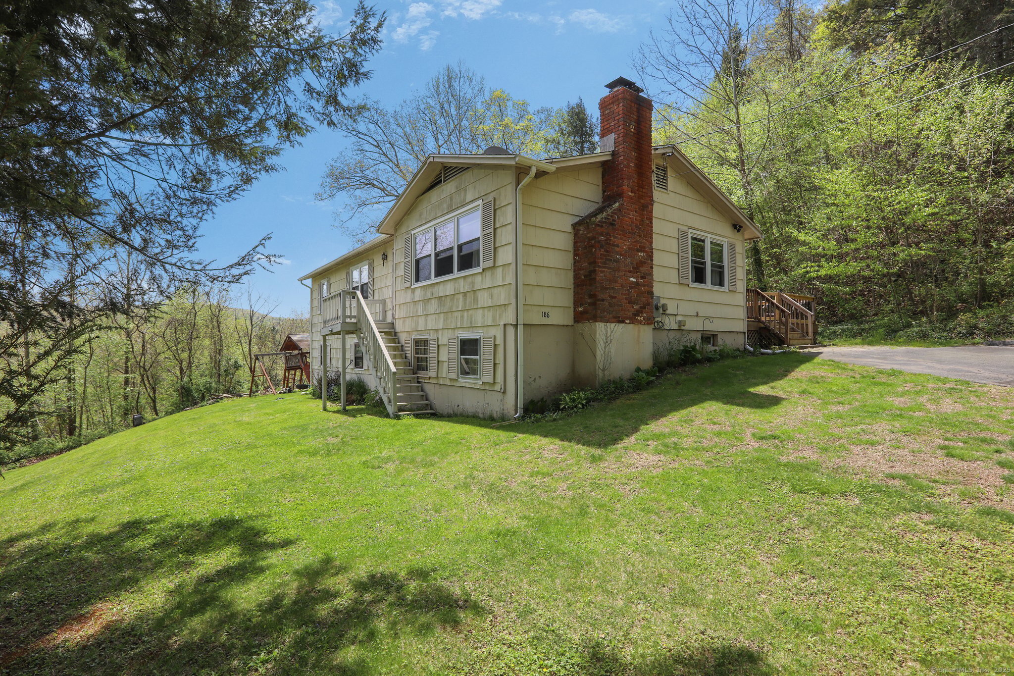 186 Flood Bridge, Southbury, Connecticut 06488